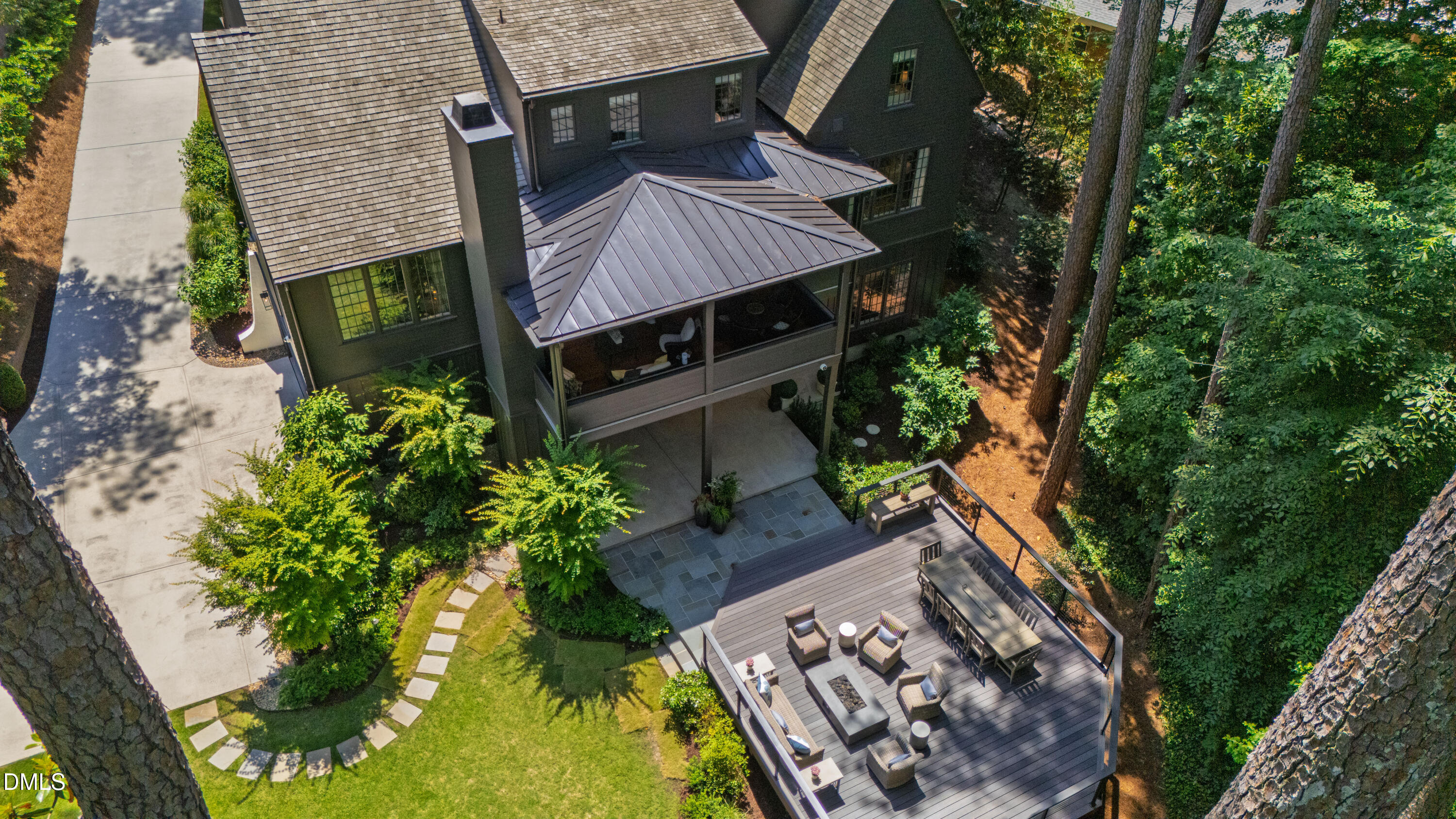 3341 Coleridge Drive