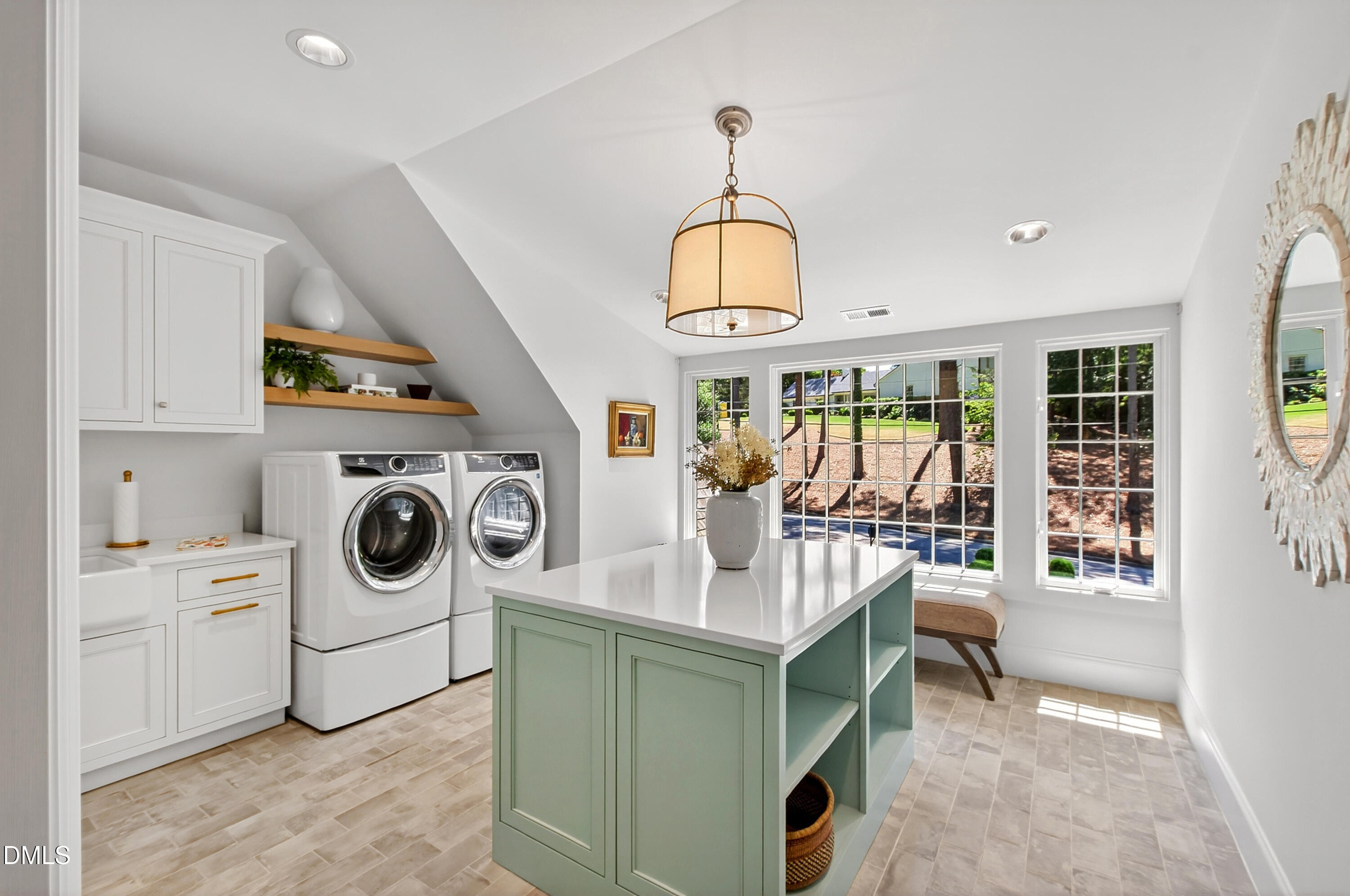 3341 Coleridge Drive