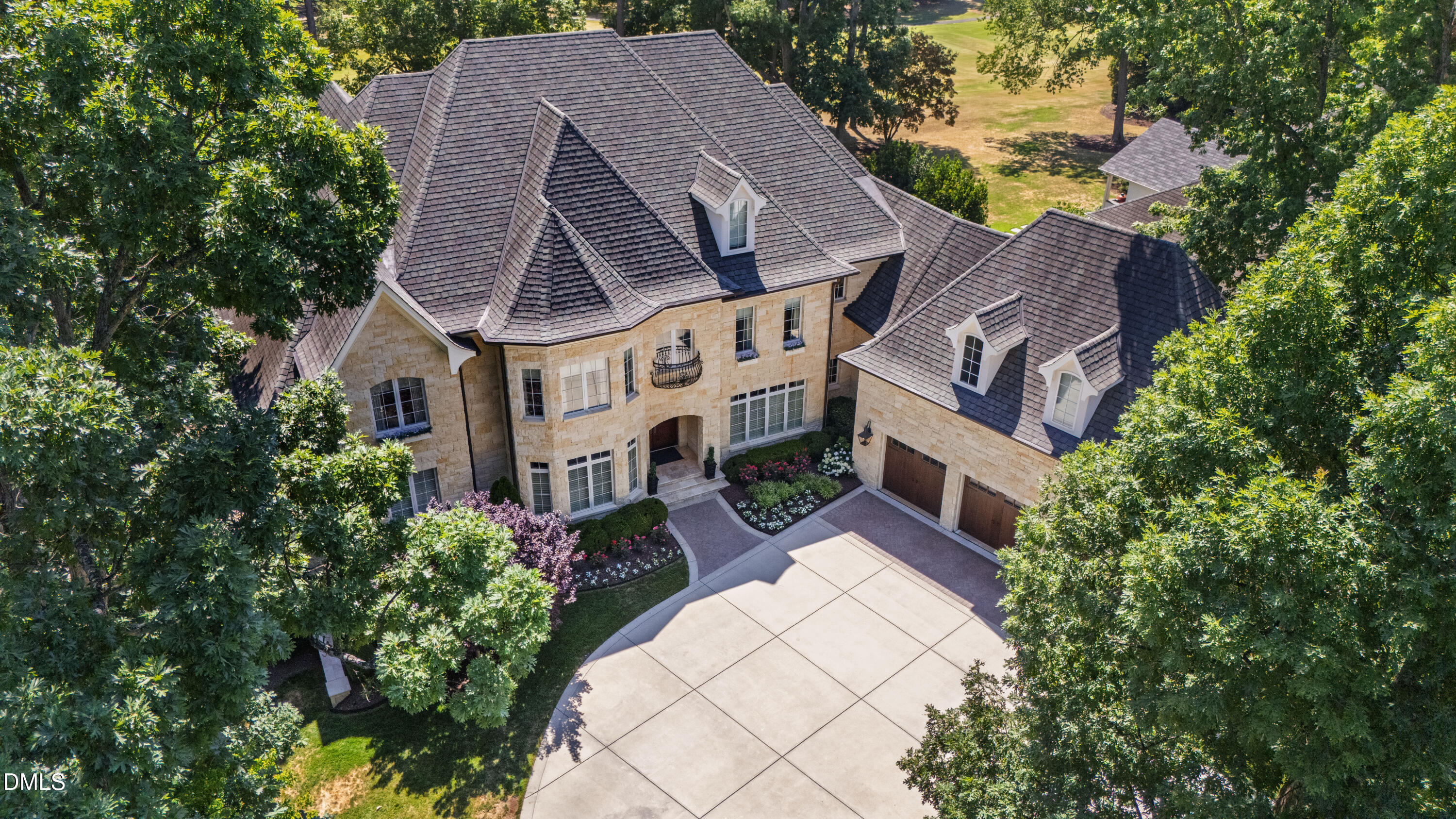 1412 Hedgelawn Way