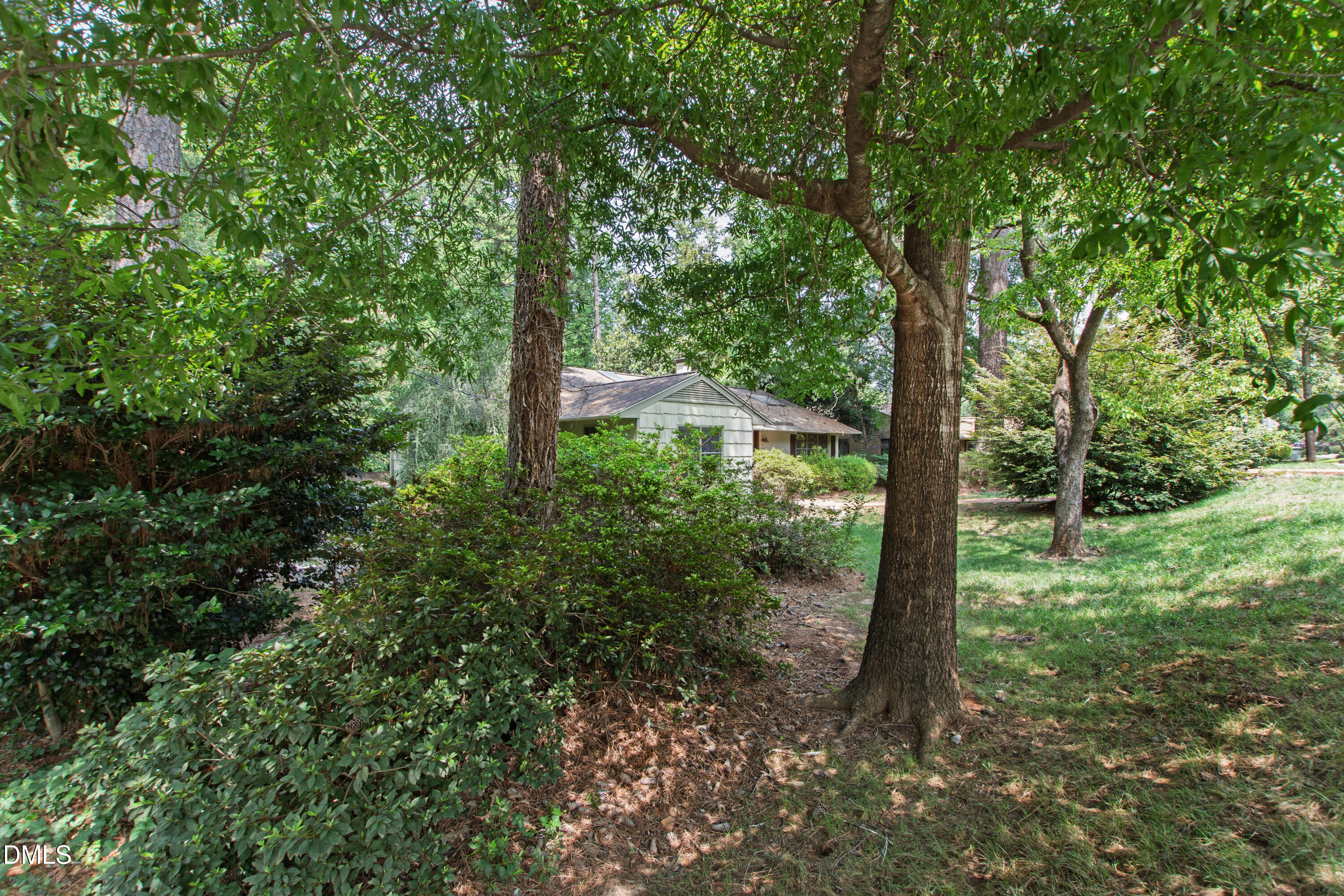 1321 Hathaway Road