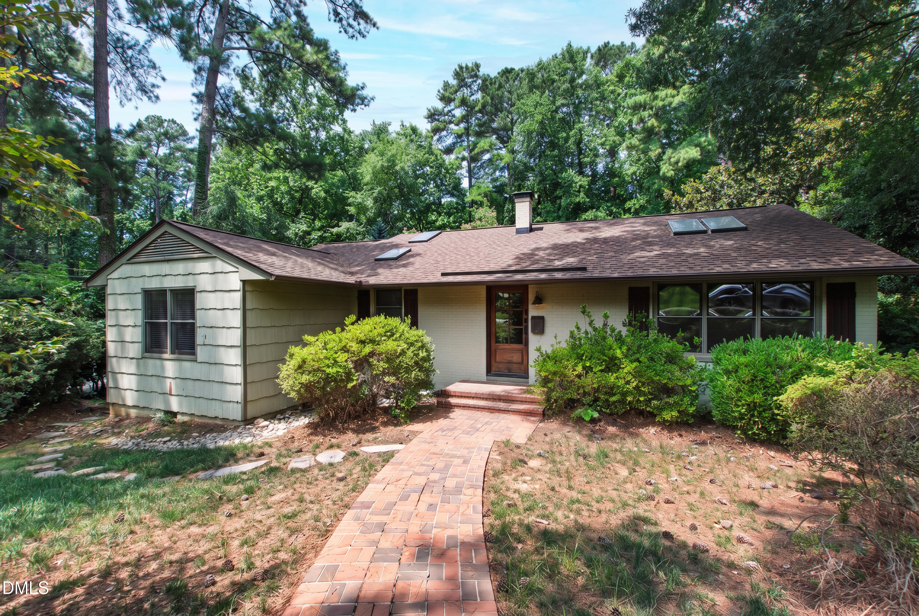 1321 Hathaway Road