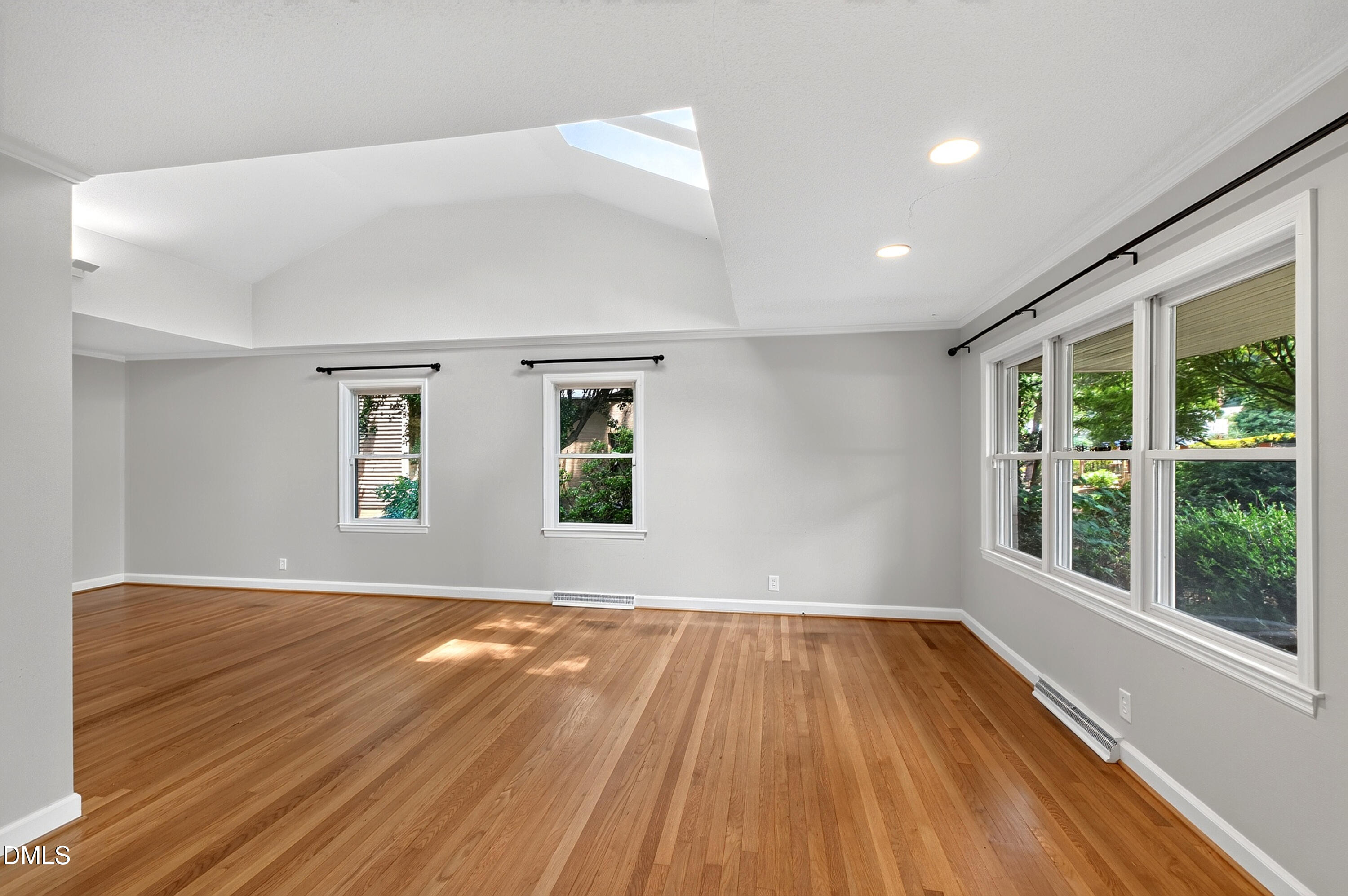 1321 Hathaway Road