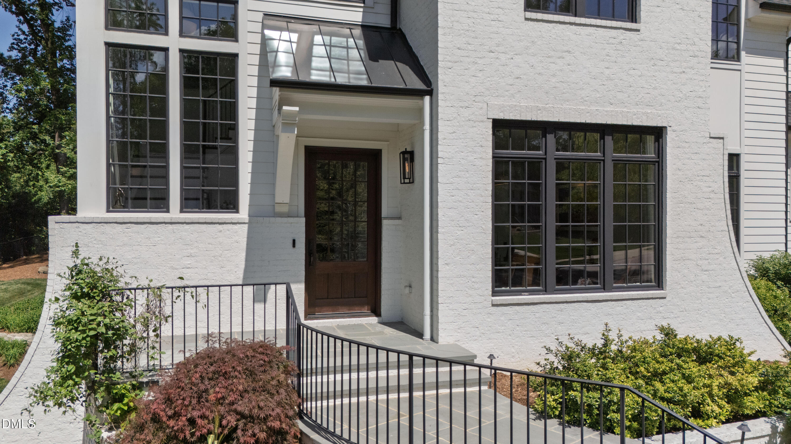 1817 Hunting Ridge Road