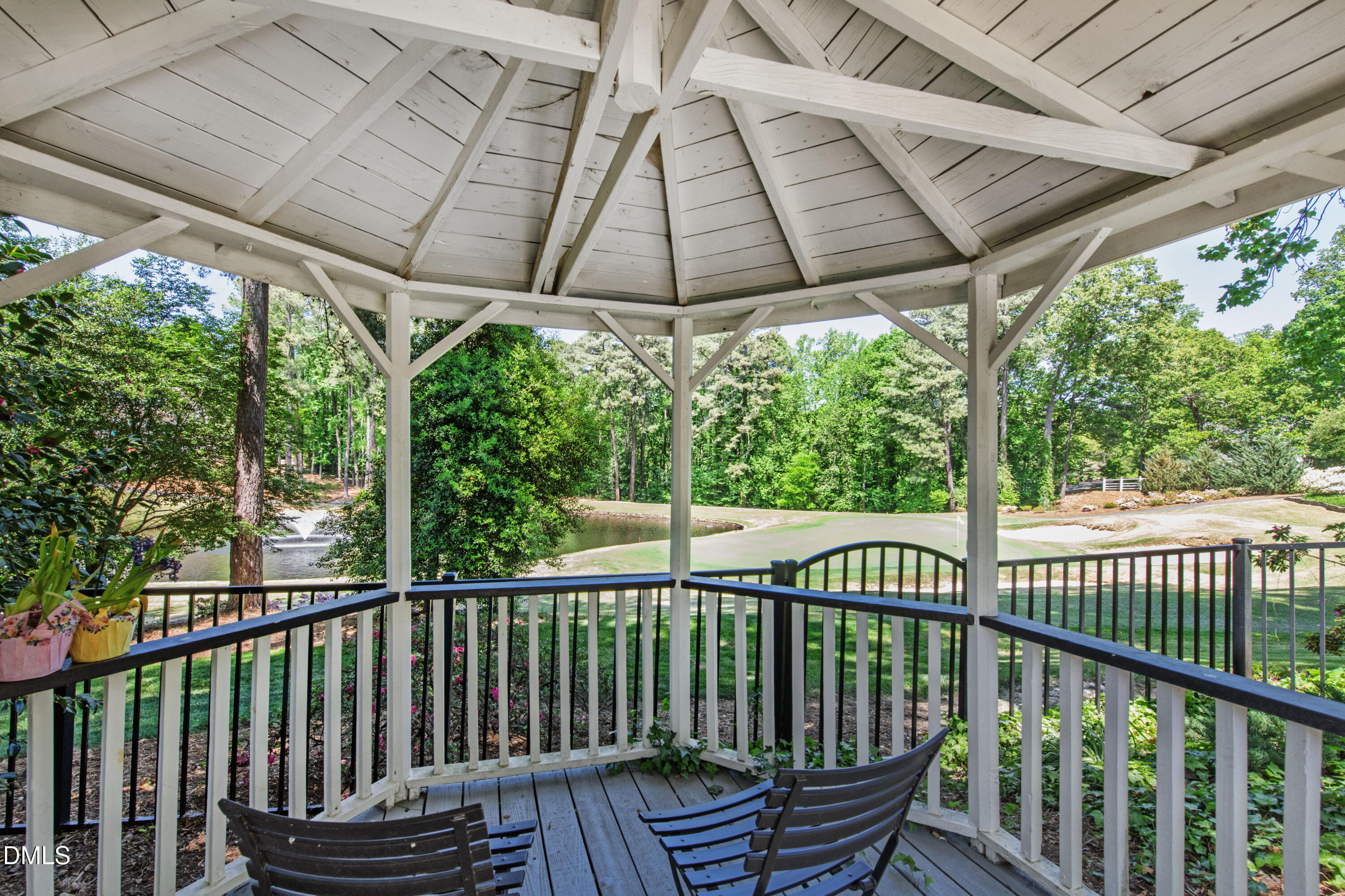 1817 Hunting Ridge Road