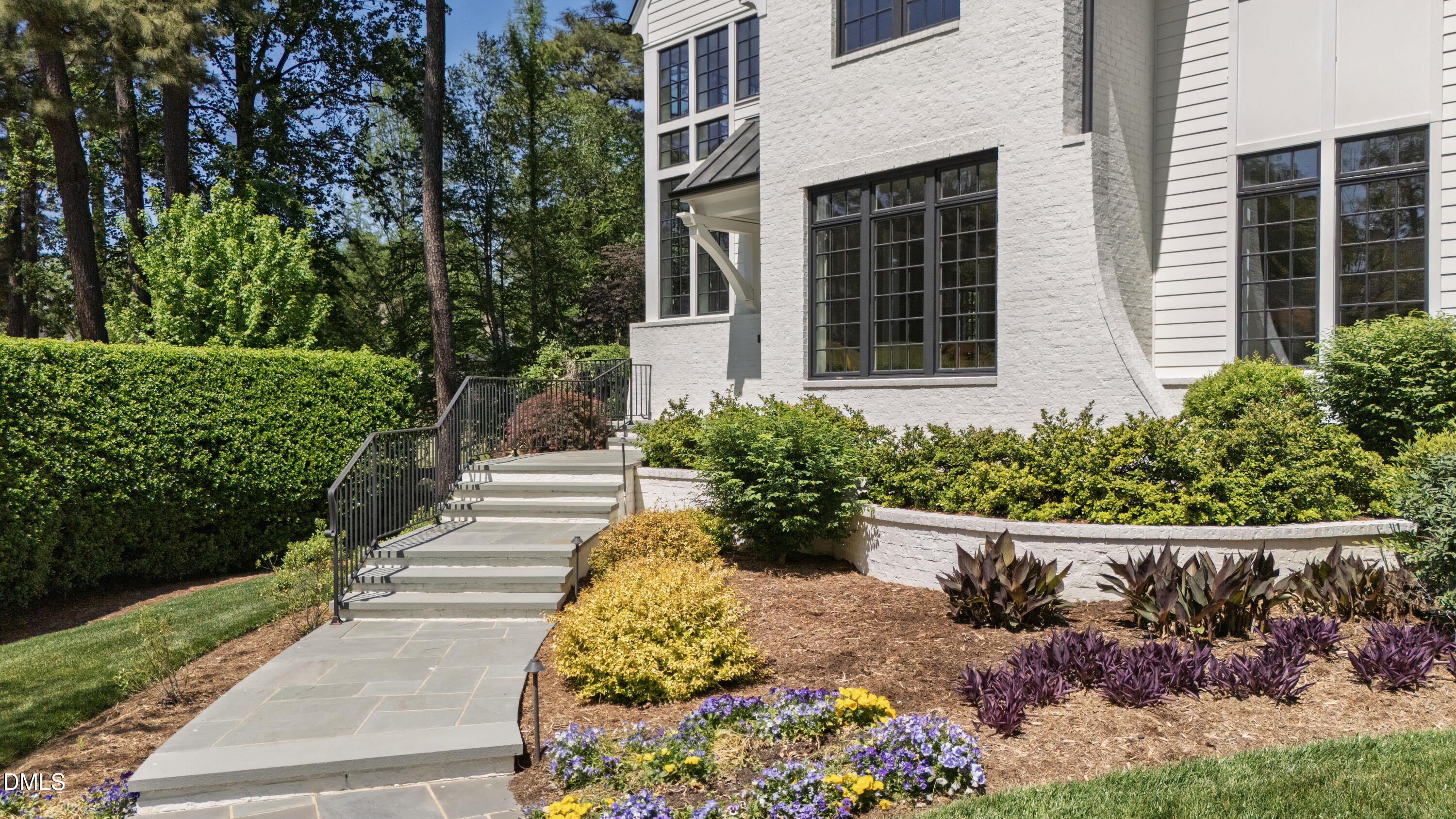 1817 Hunting Ridge Road