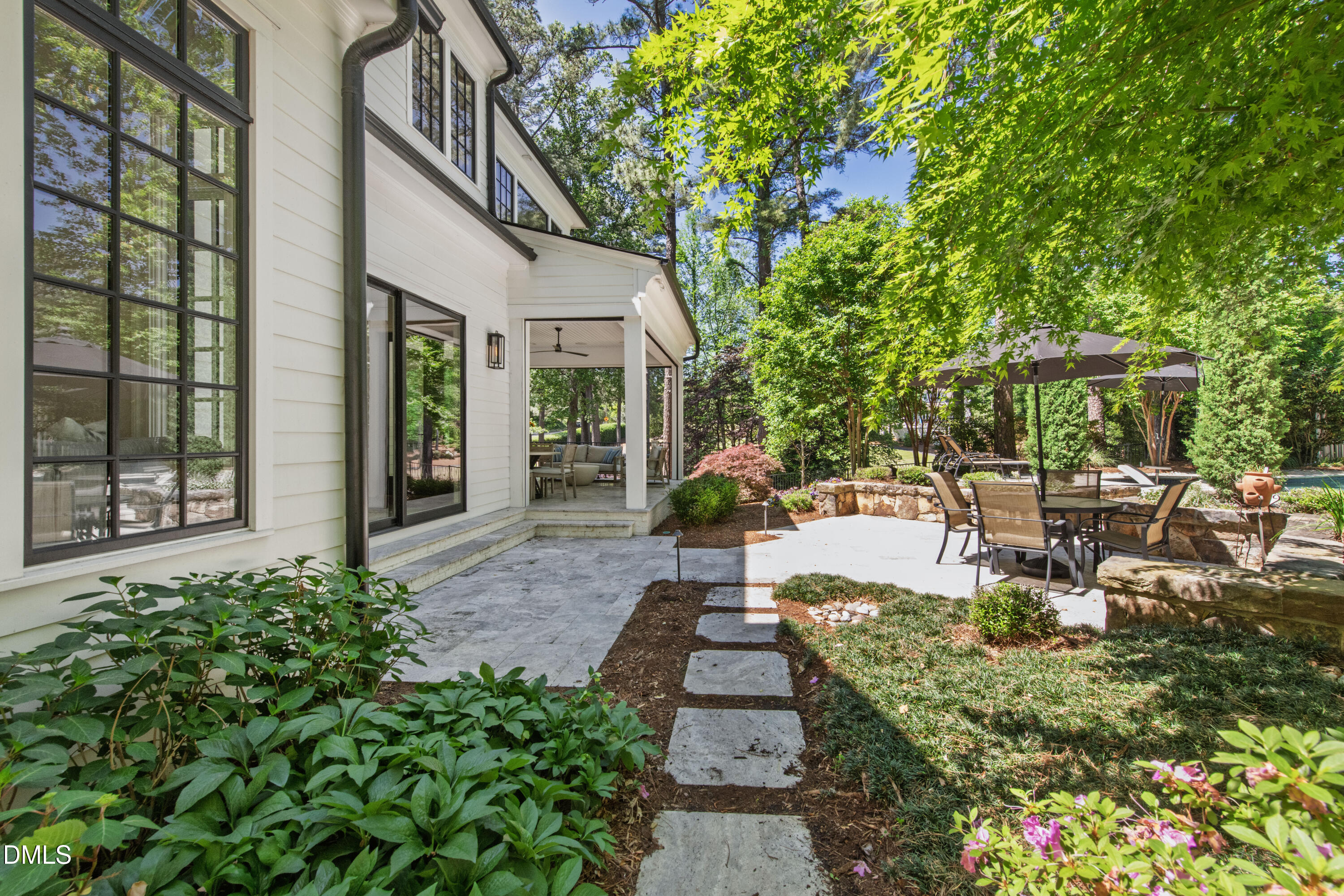 1817 Hunting Ridge Road