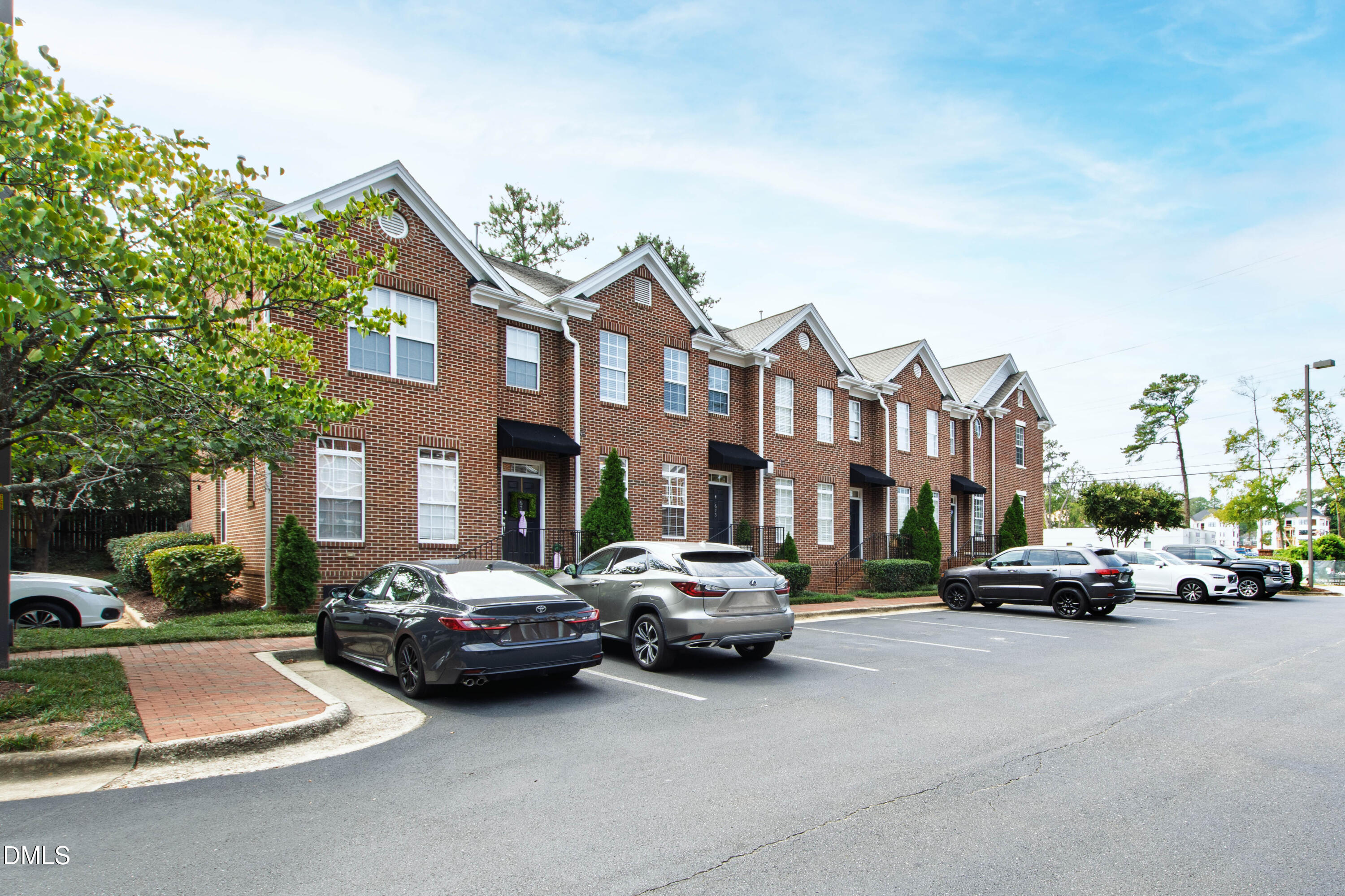 673 Highpark Lane
