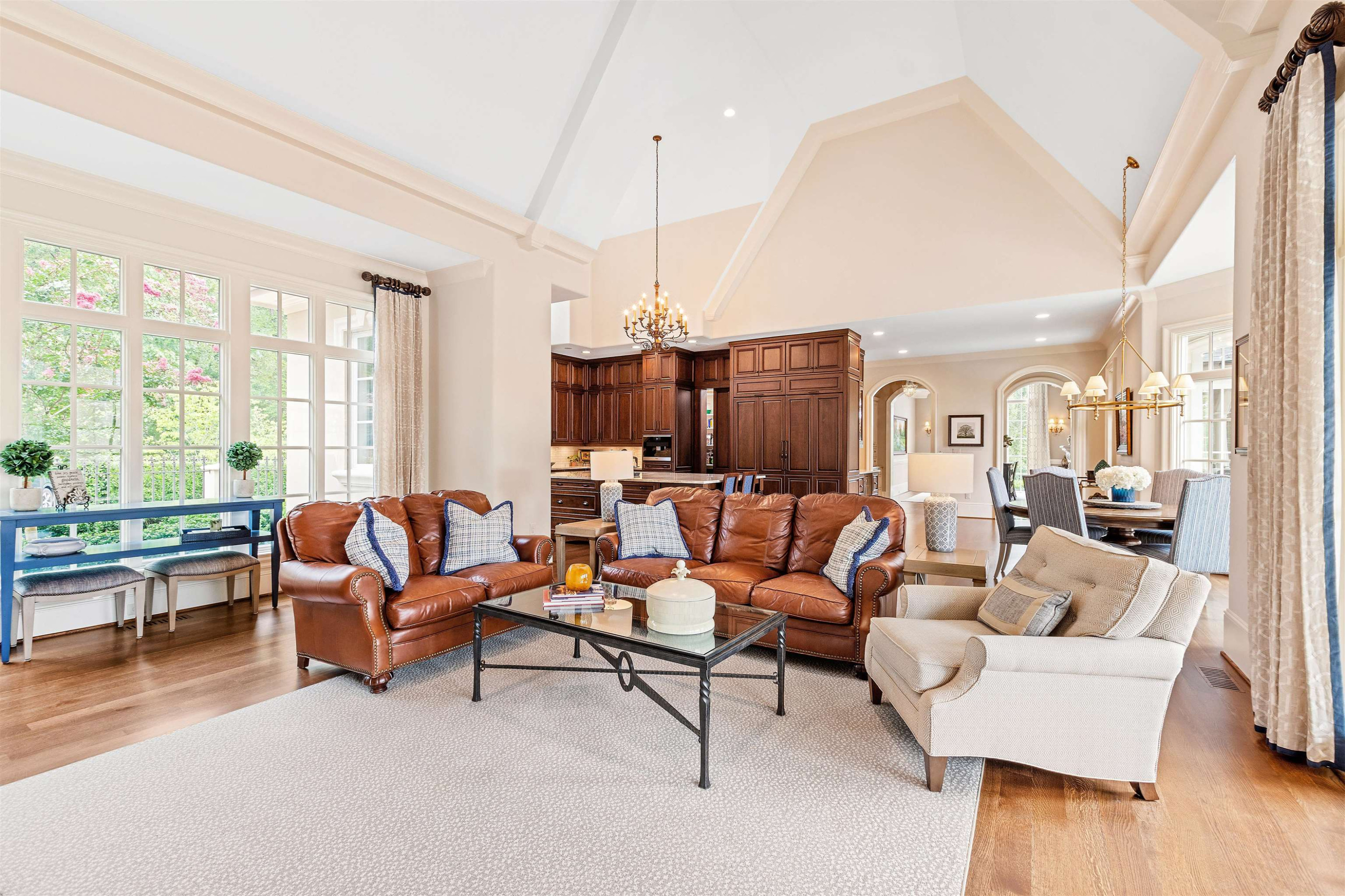 250 Blue Violet Way