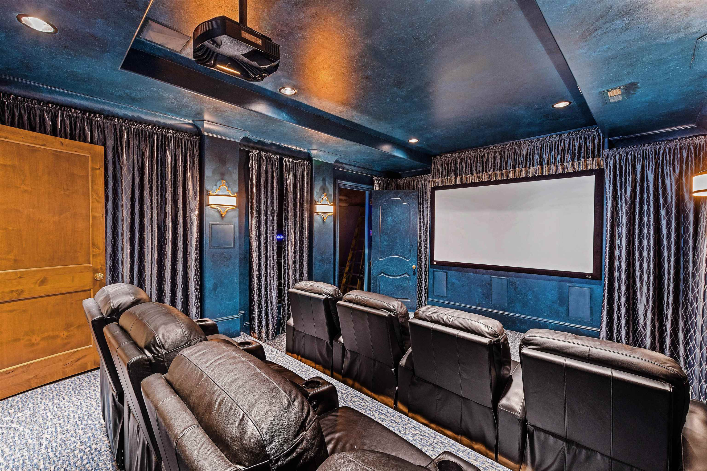 250 Blue Violet Way