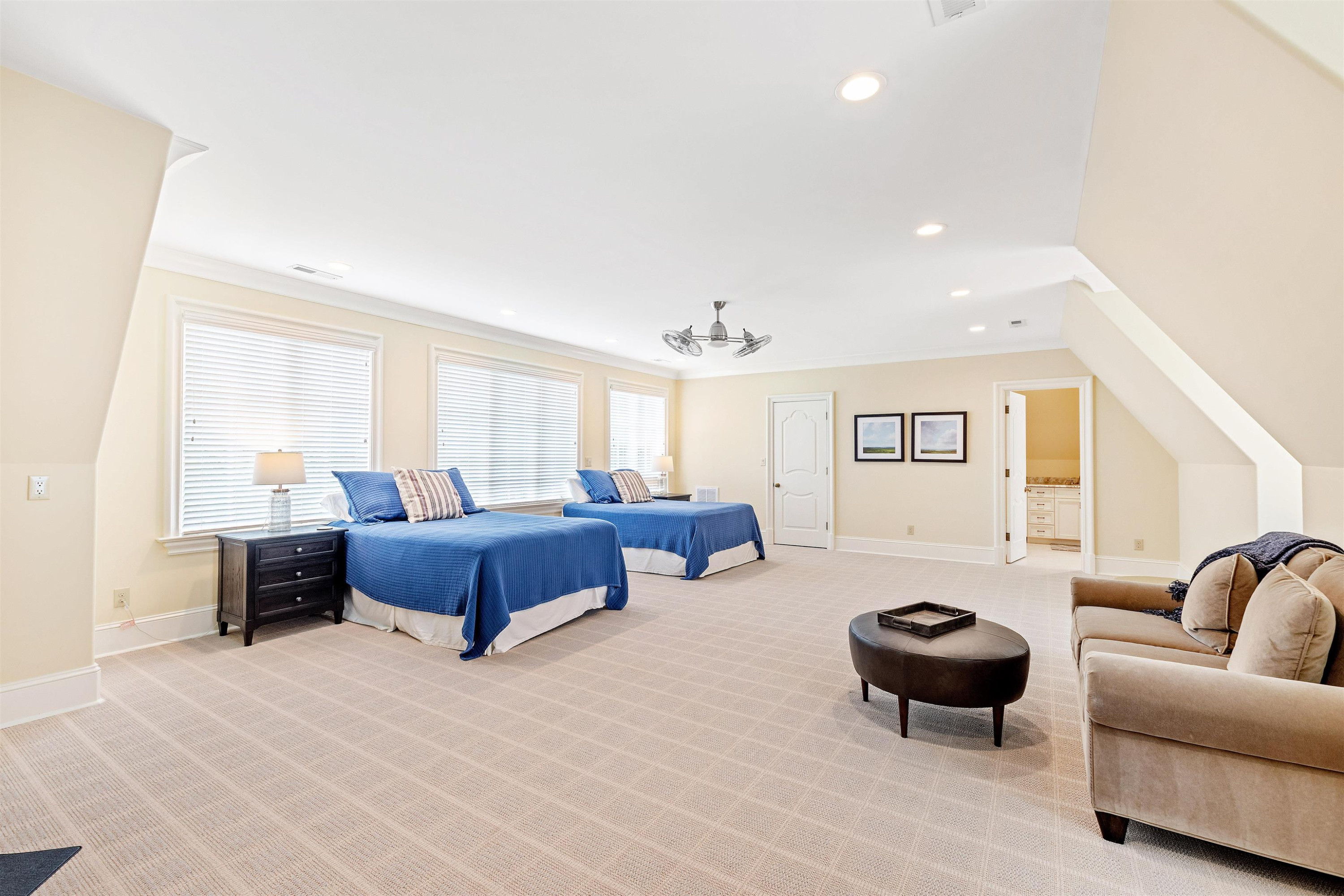 250 Blue Violet Way