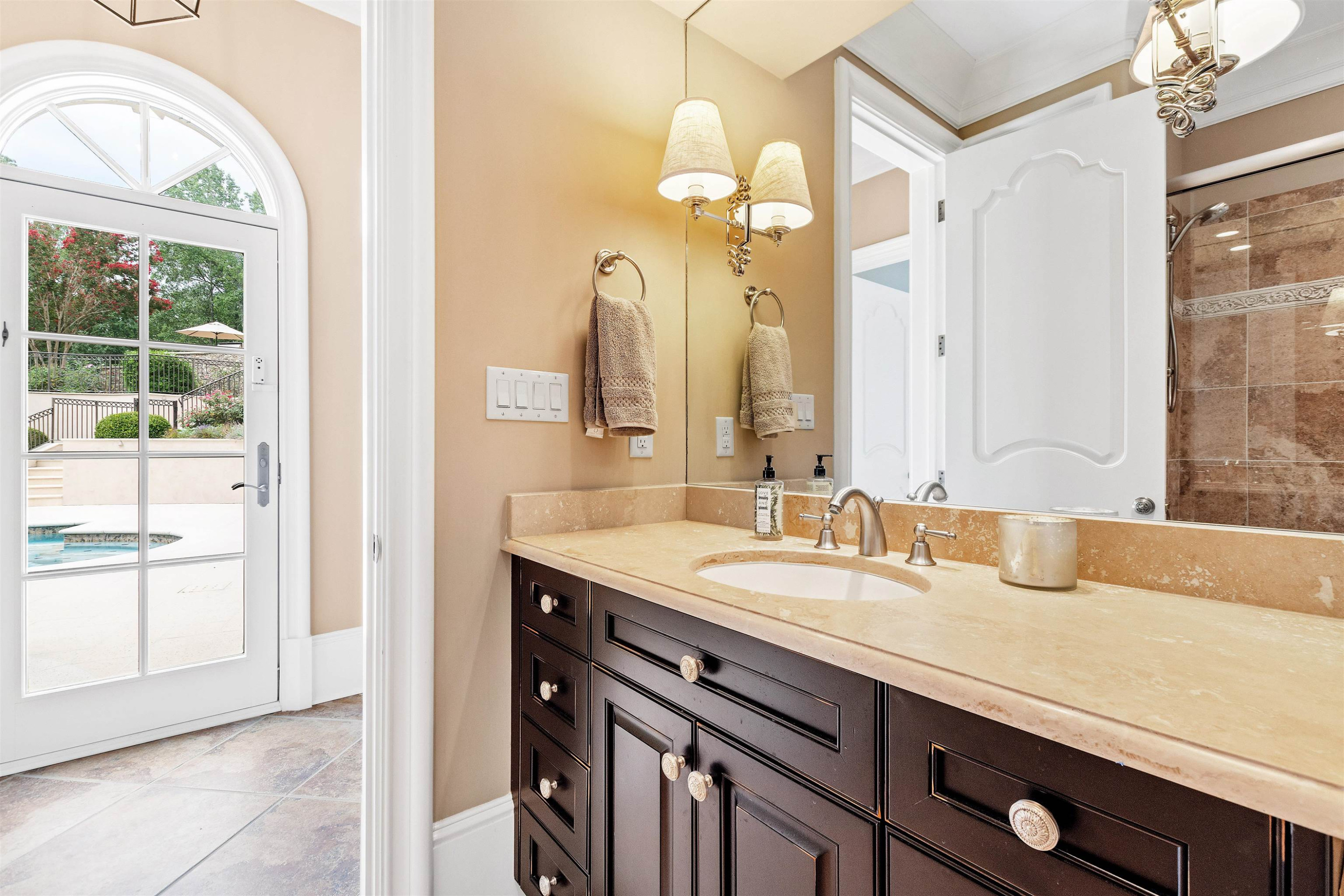 250 Blue Violet Way