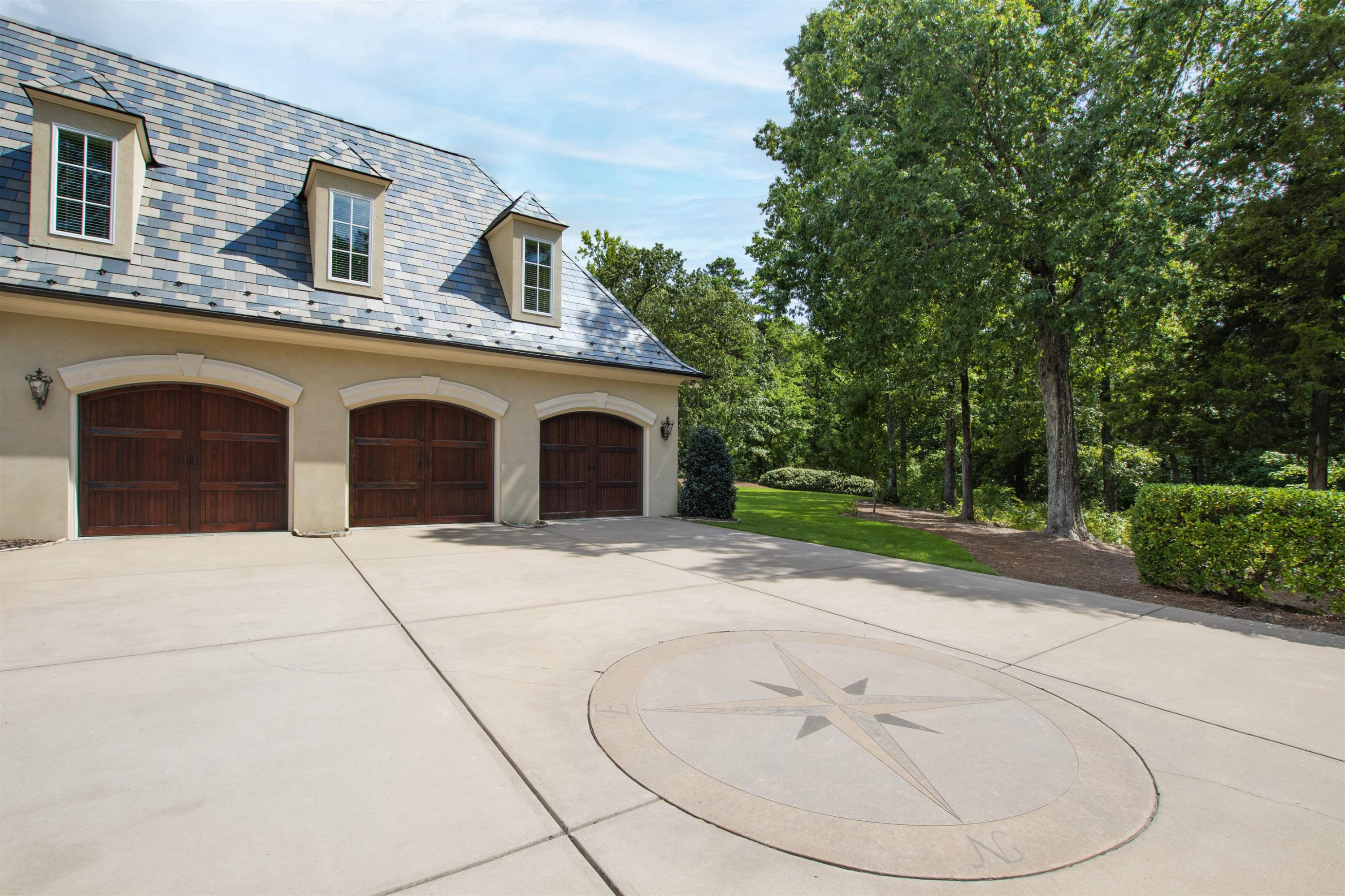 250 Blue Violet Way