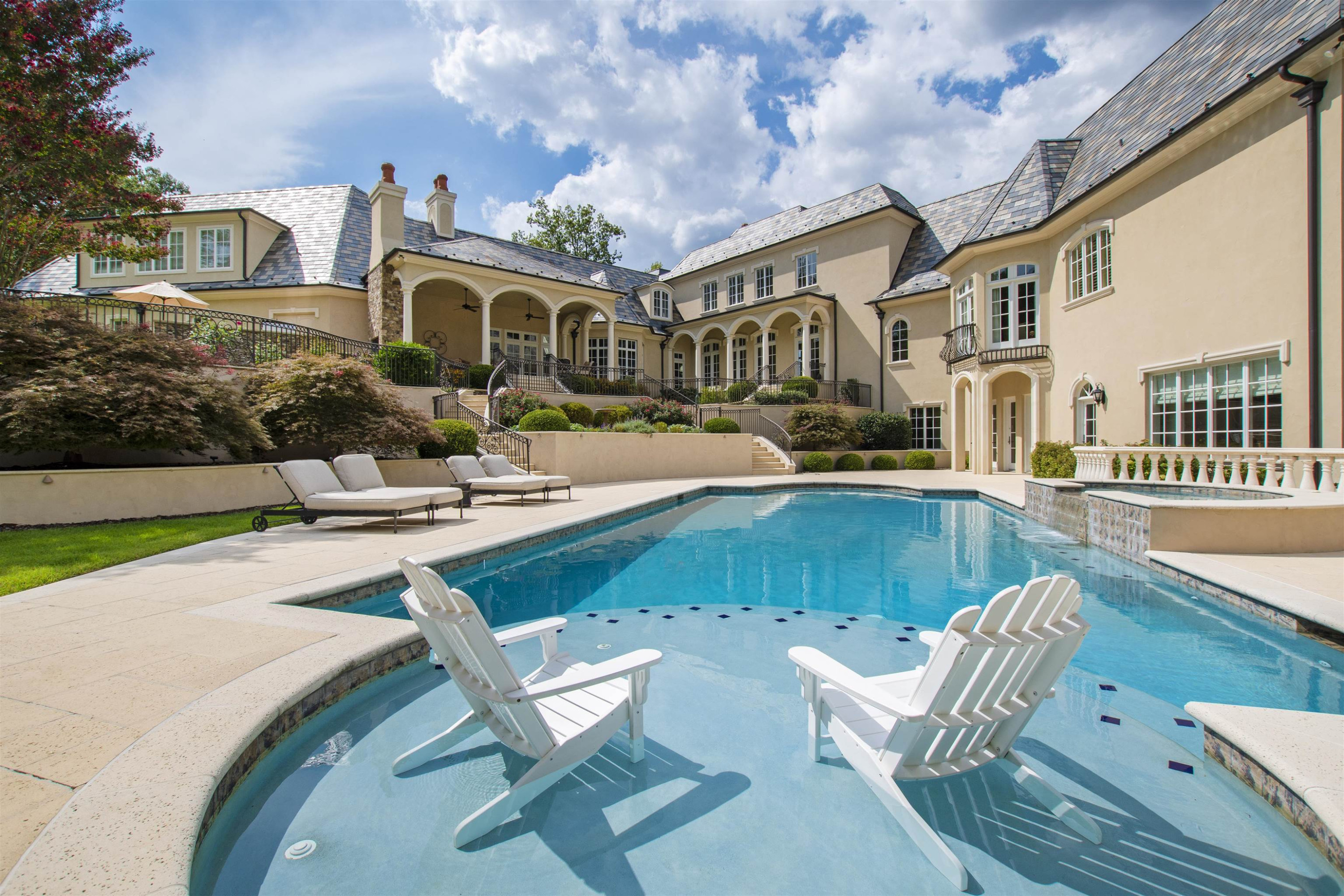 250 Blue Violet Way