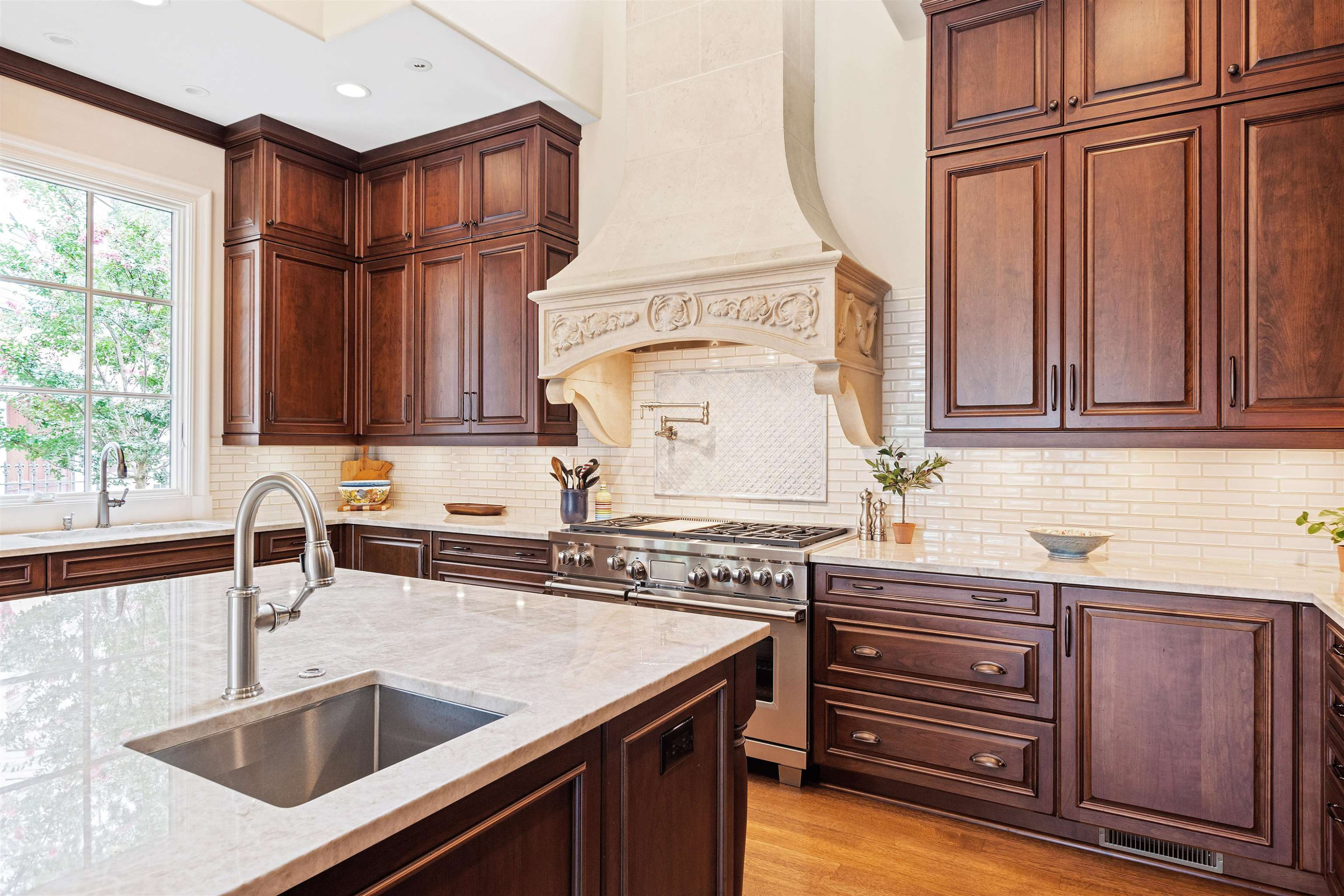 250 Blue Violet Way