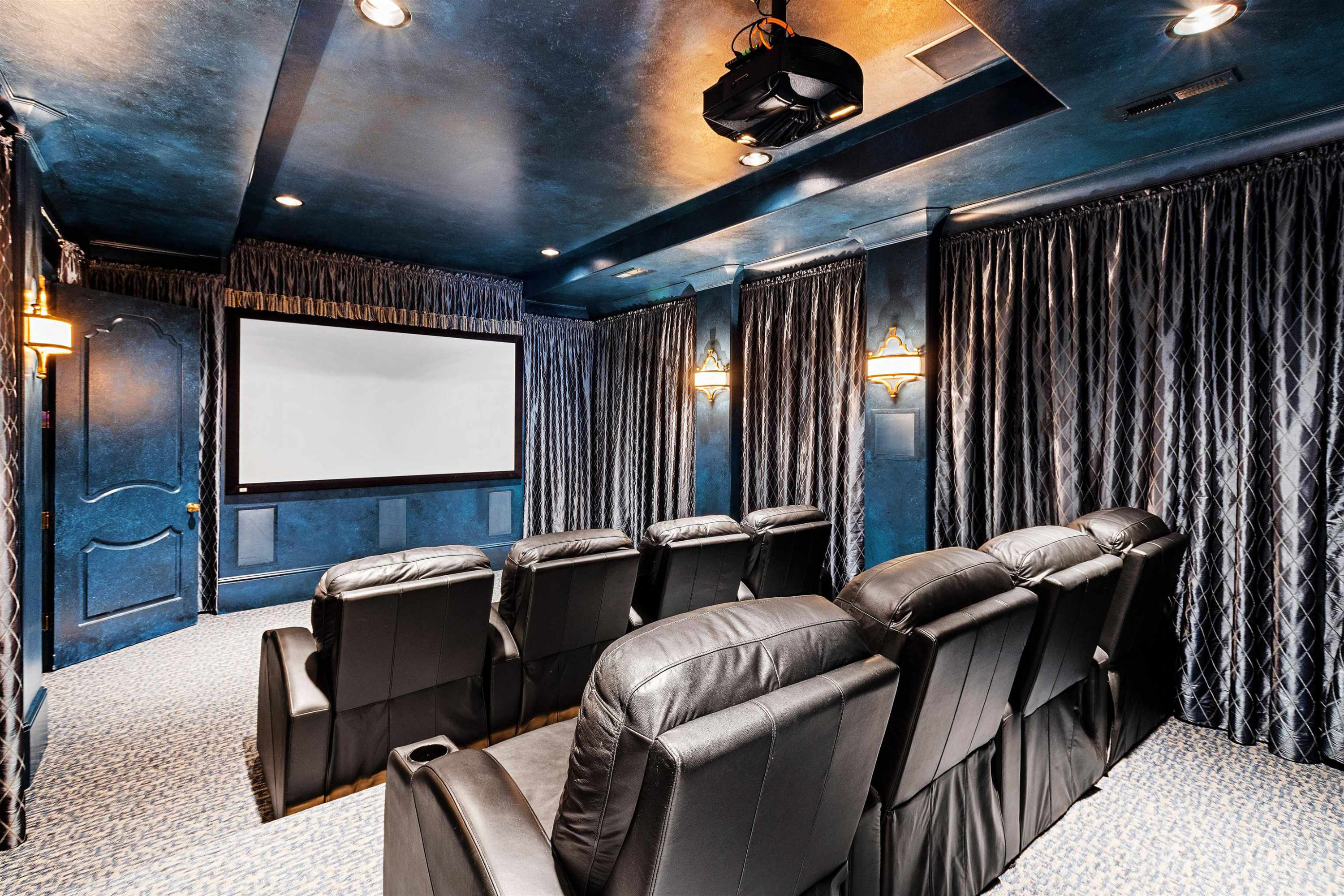 250 Blue Violet Way