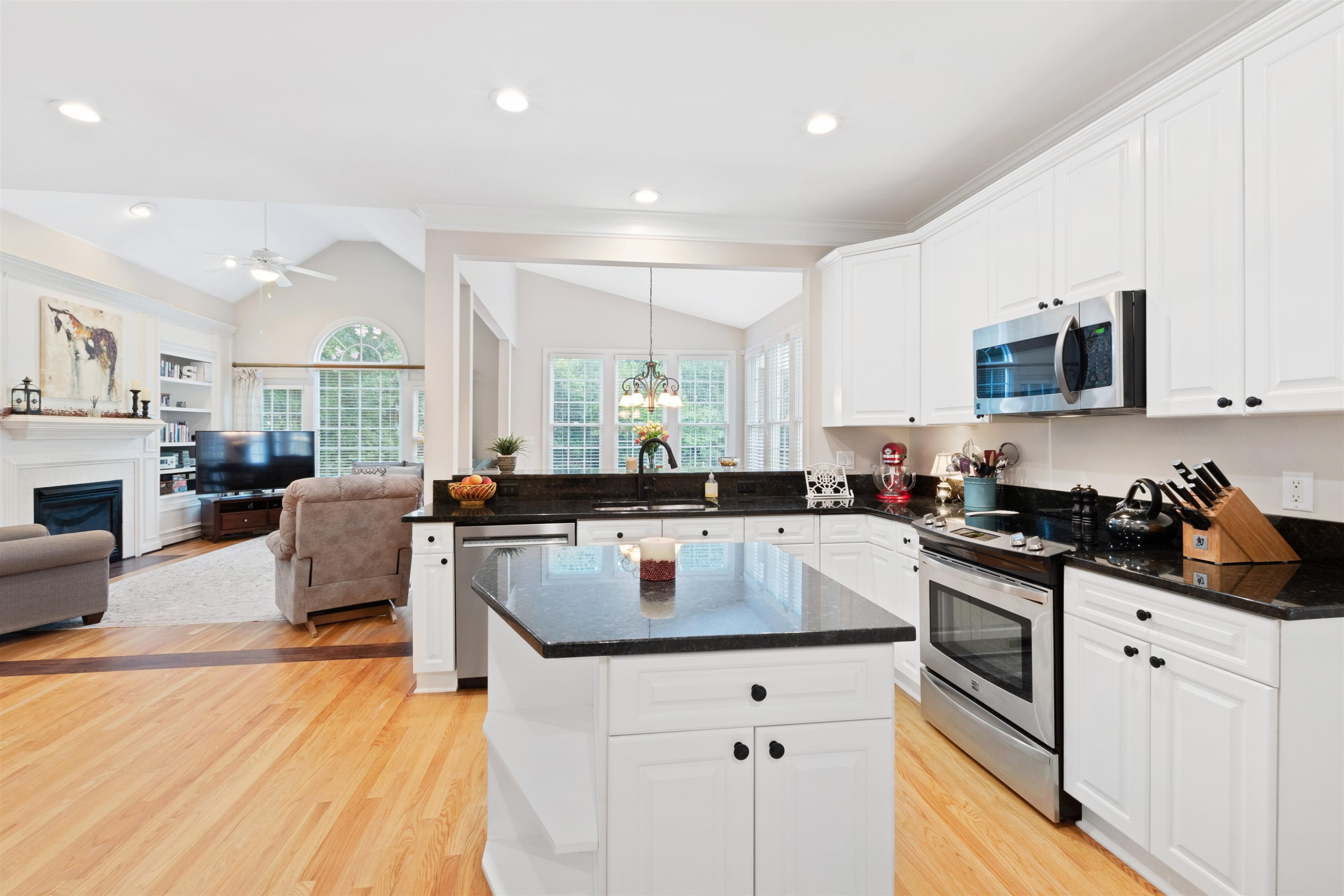 4604 Chandler Grove Court