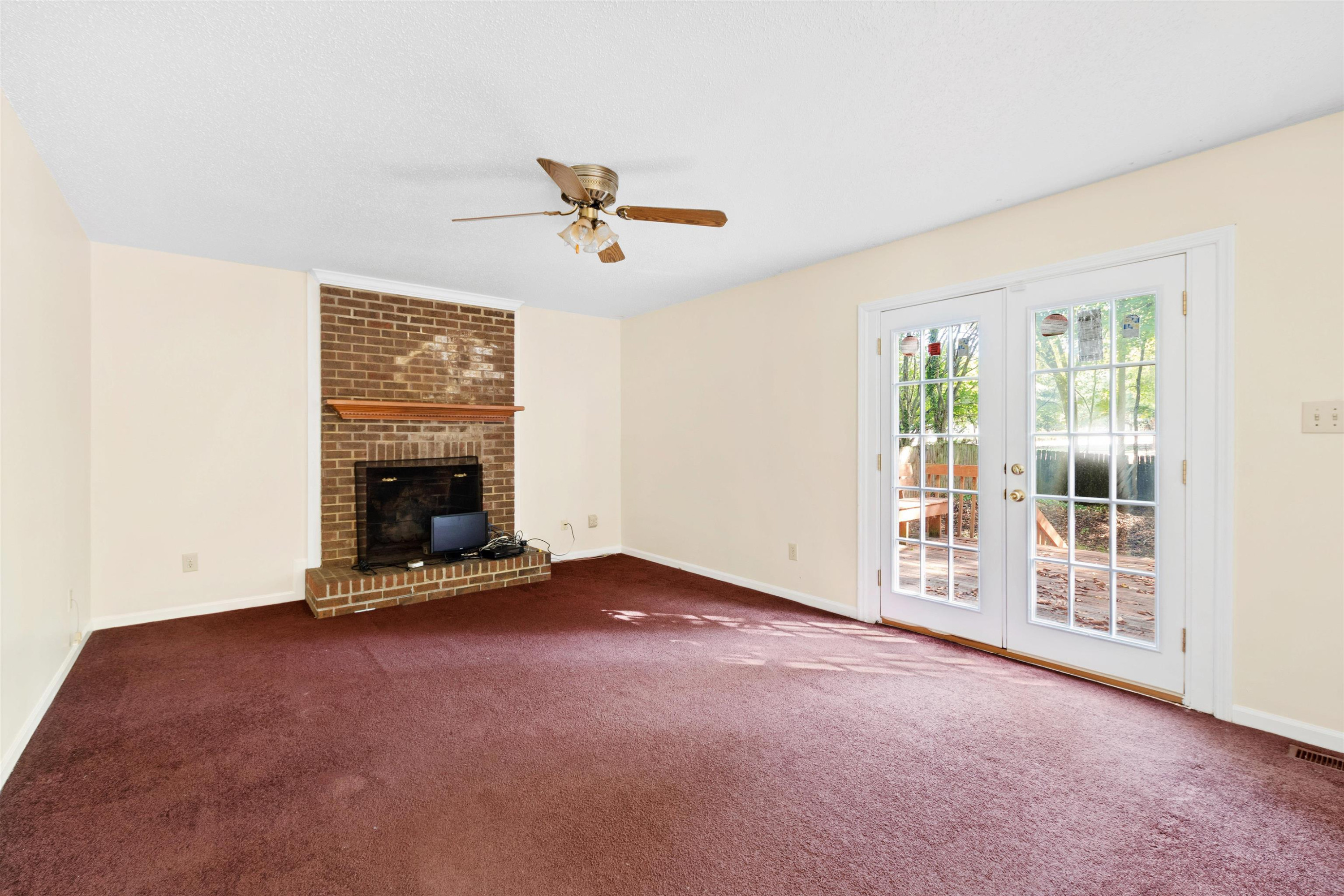 1917 Grove Point Court