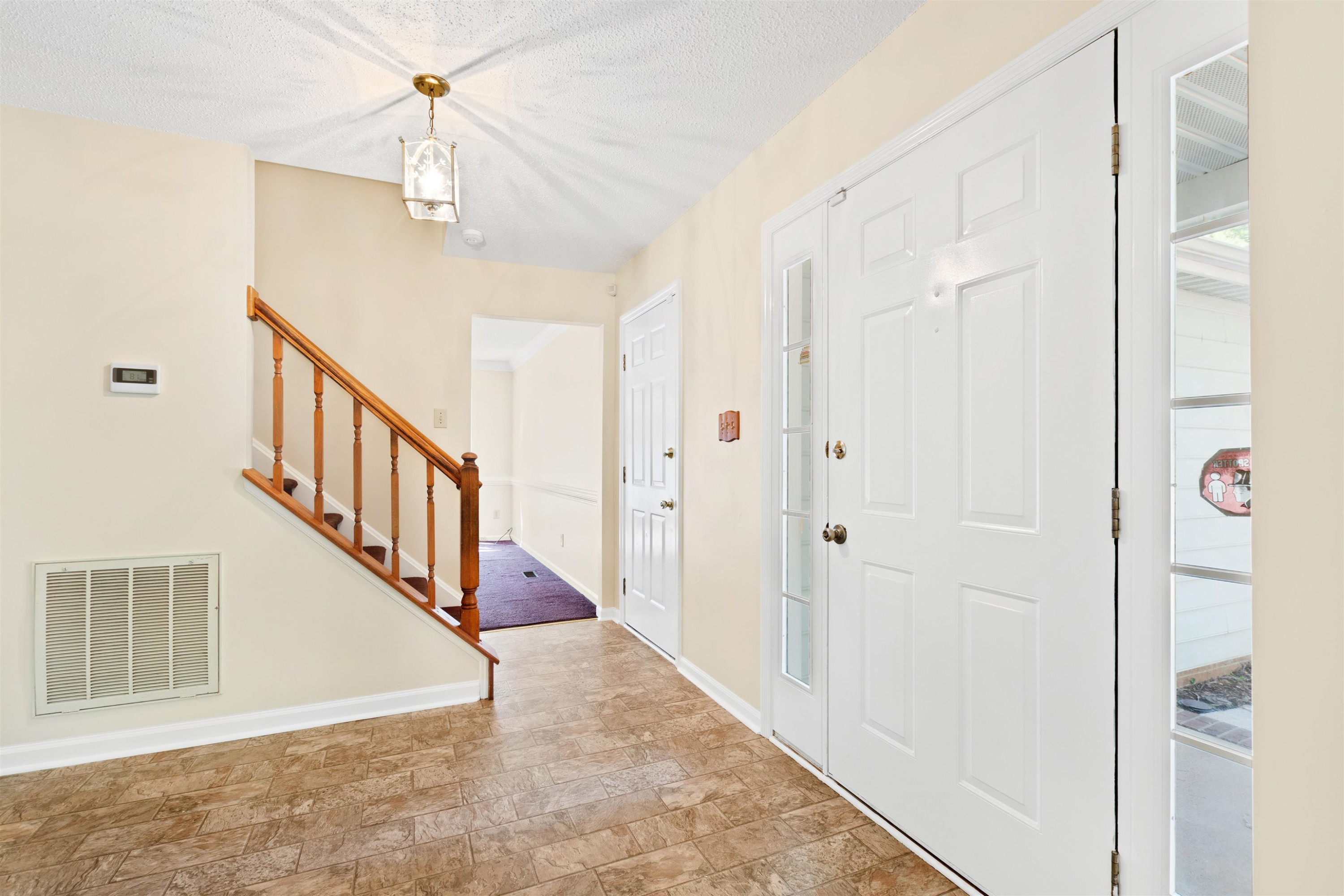 1917 Grove Point Court