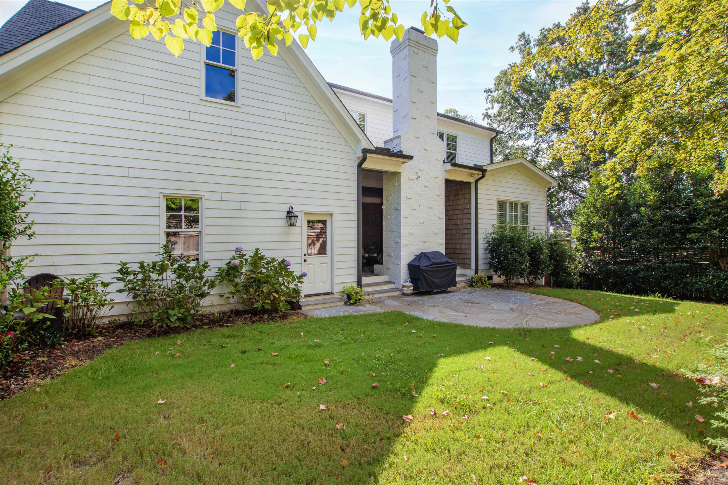 1231 Canterbury Road