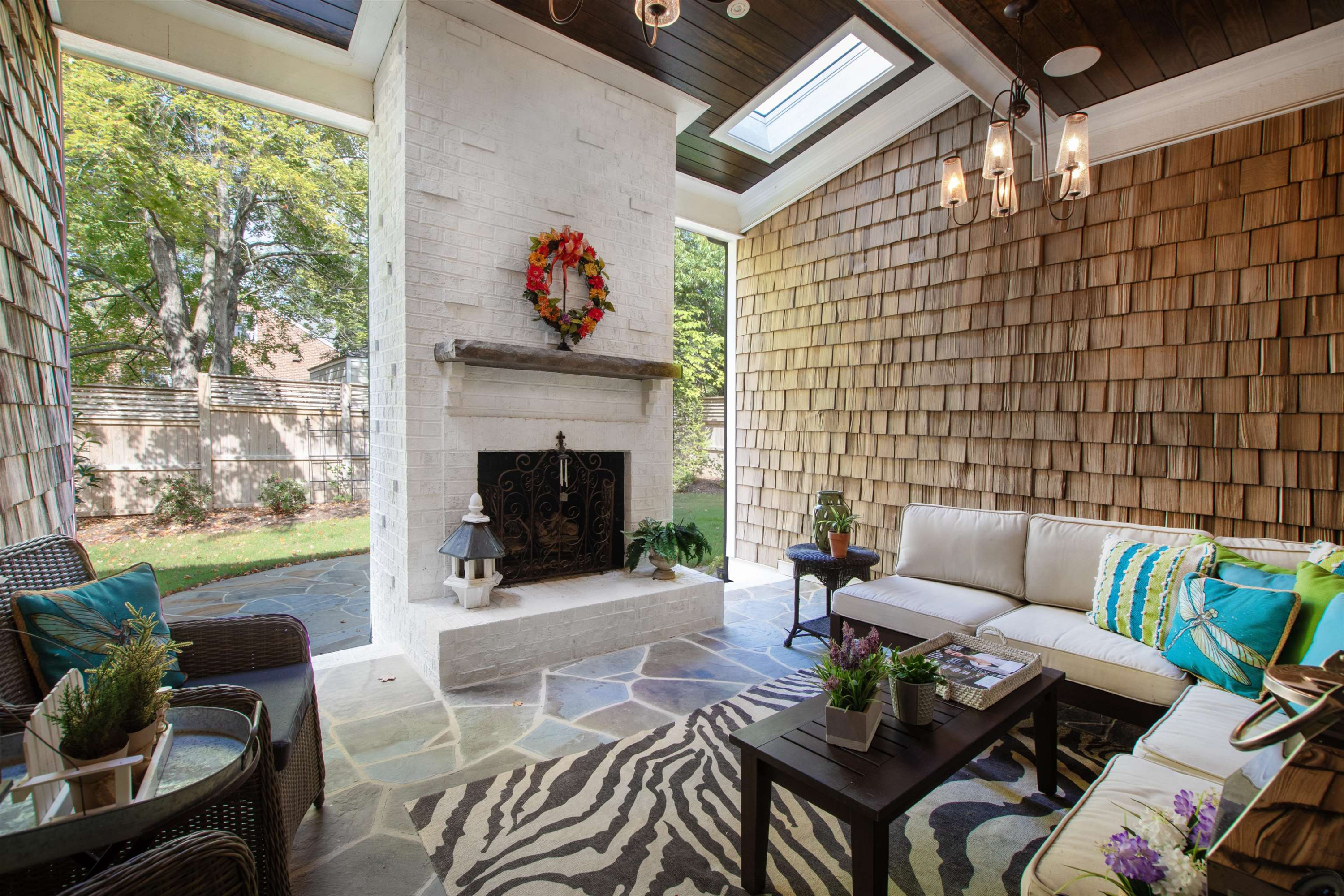 1231 Canterbury Road