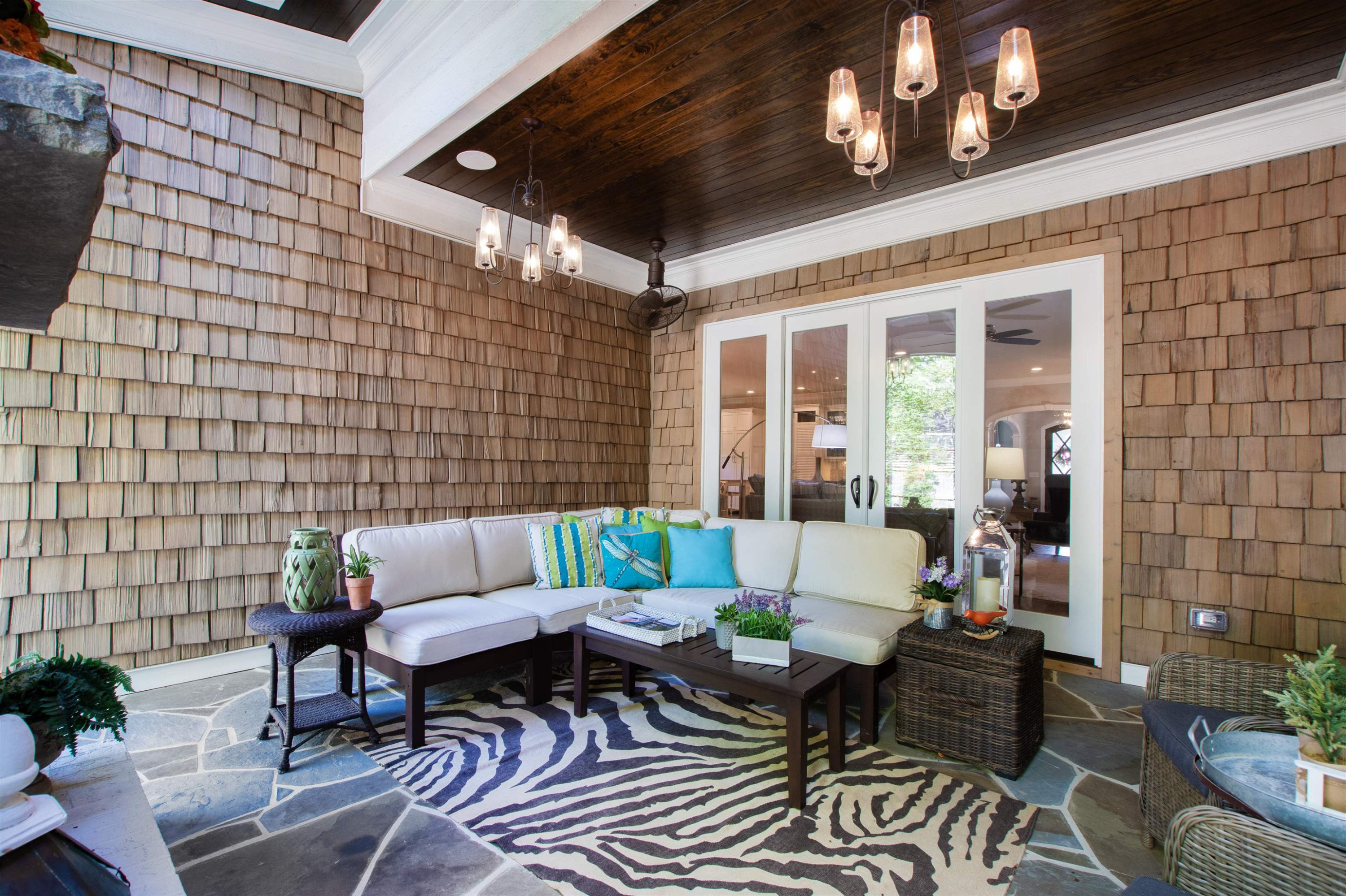 1231 Canterbury Road