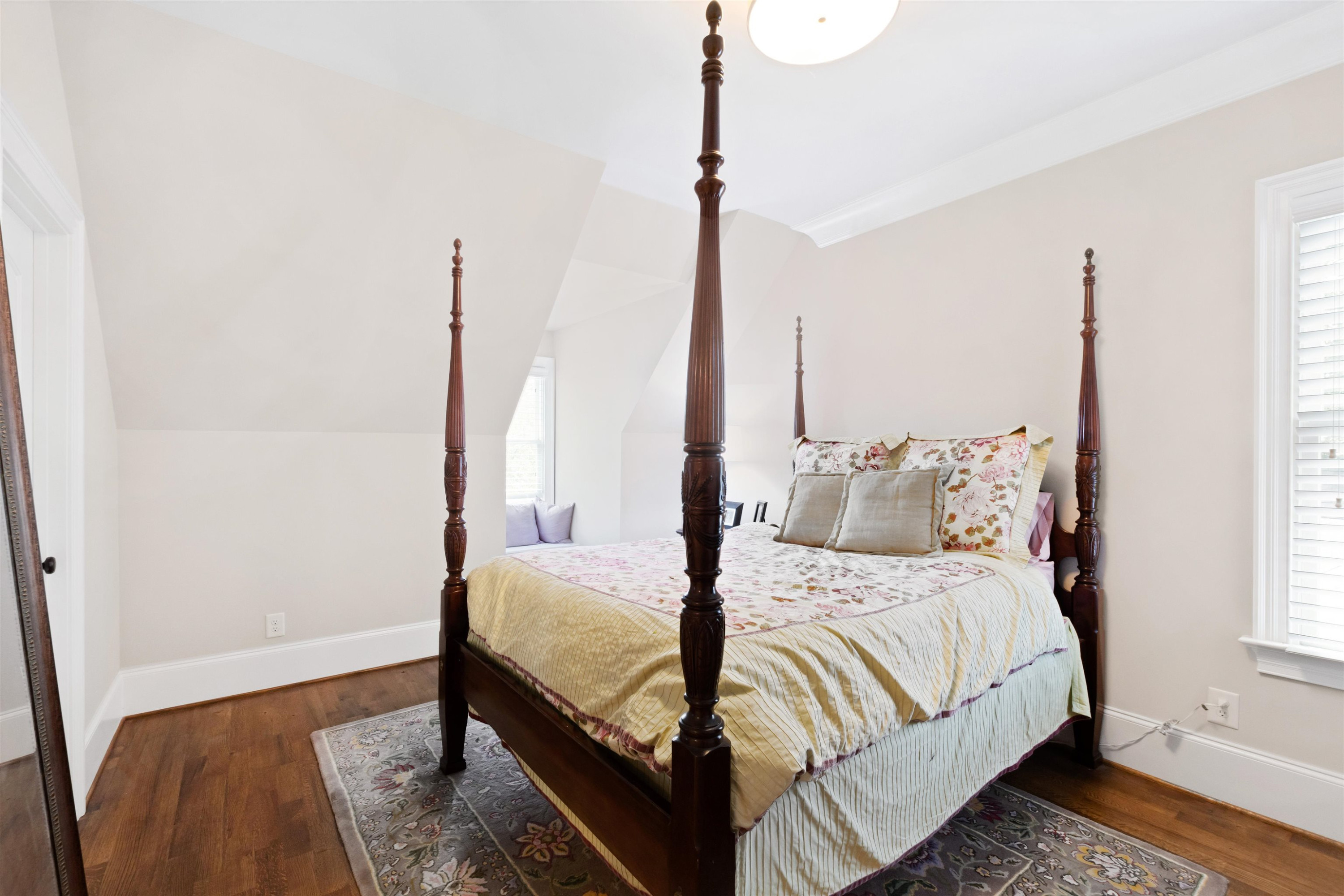 1231 Canterbury Road