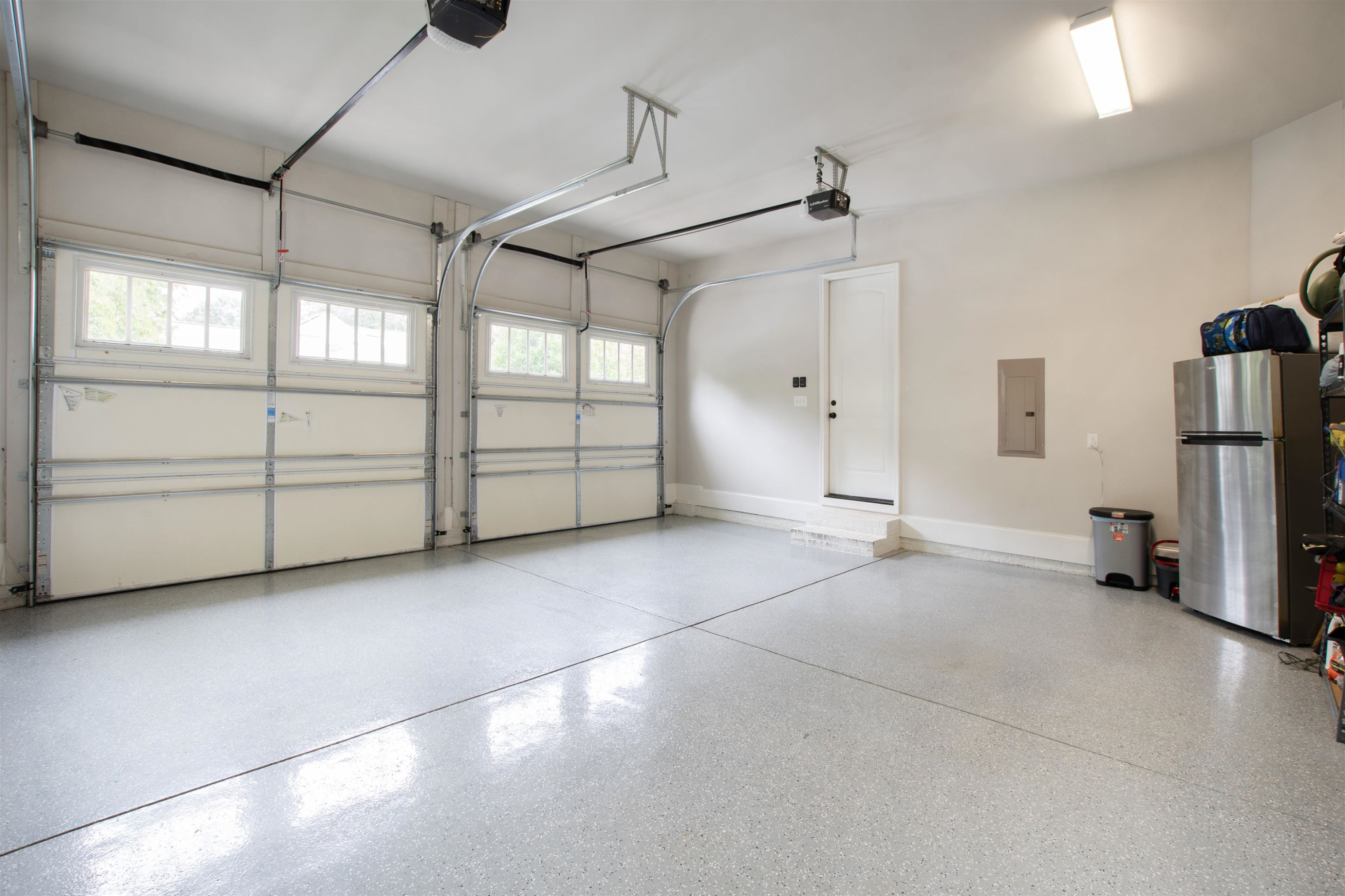 1231 Canterbury Road