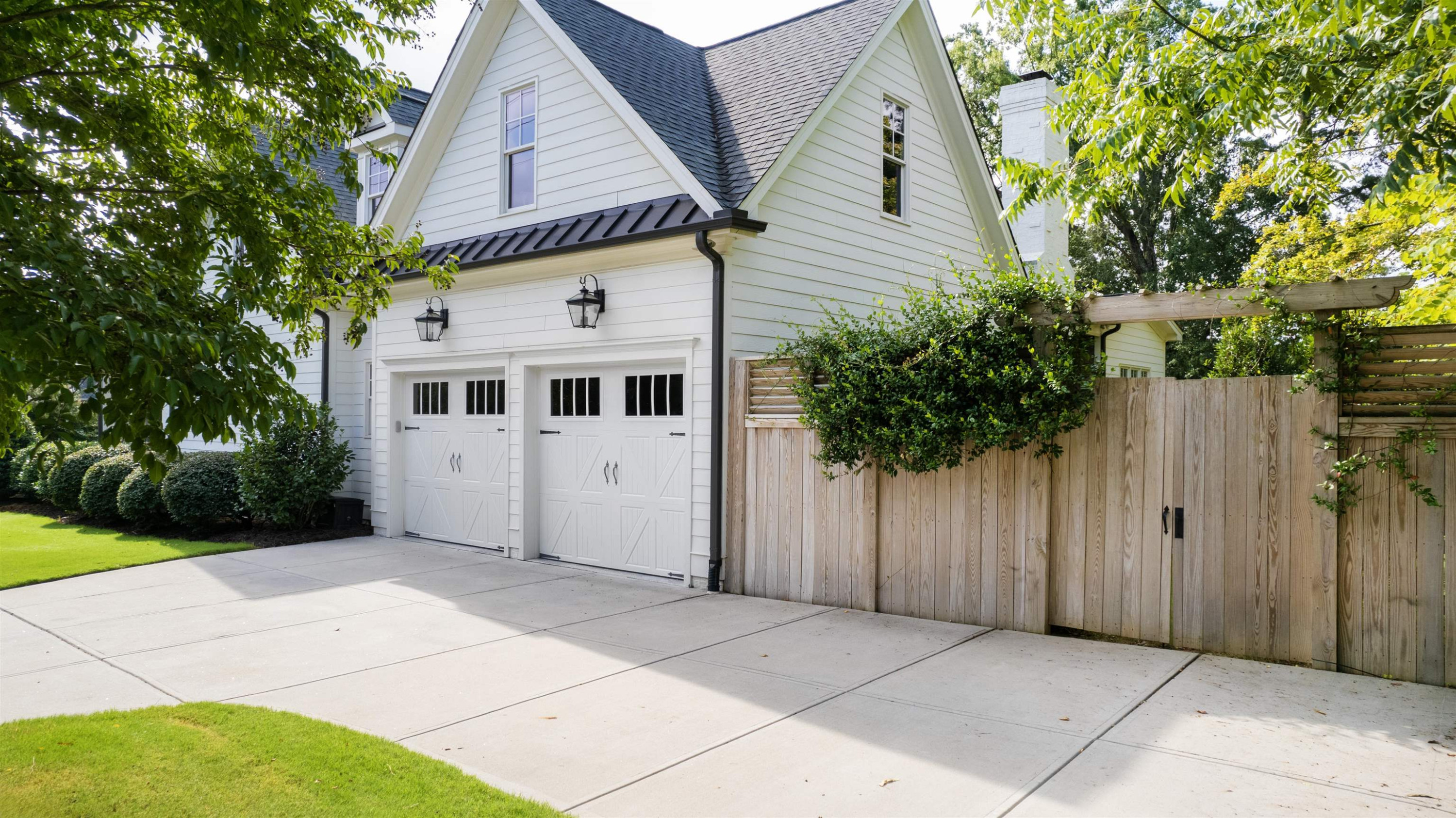1231 Canterbury Road