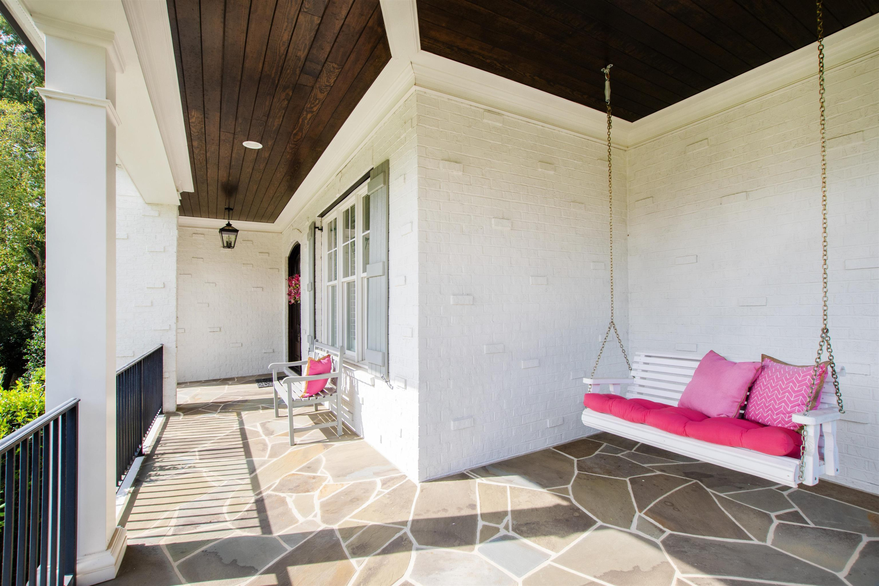 1231 Canterbury Road