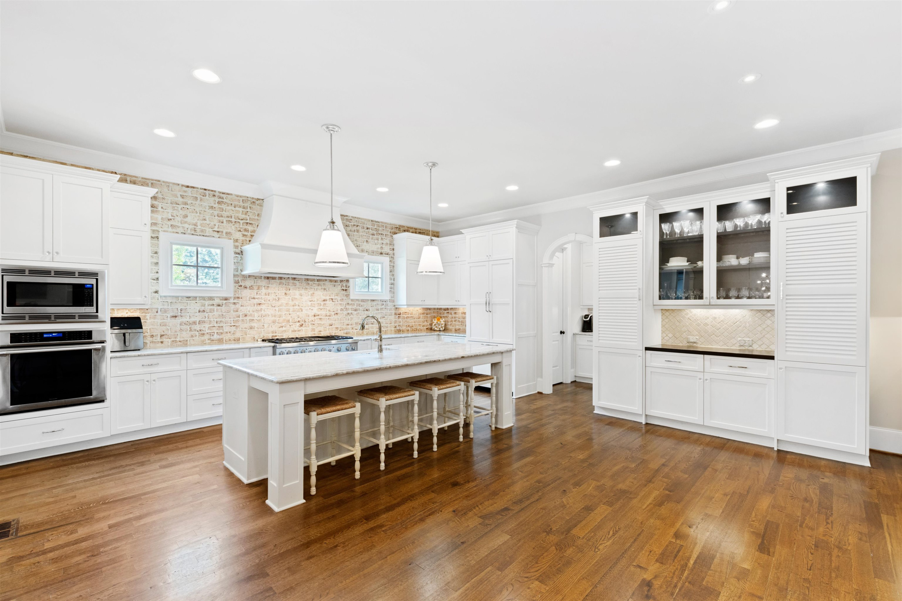 1231 Canterbury Road