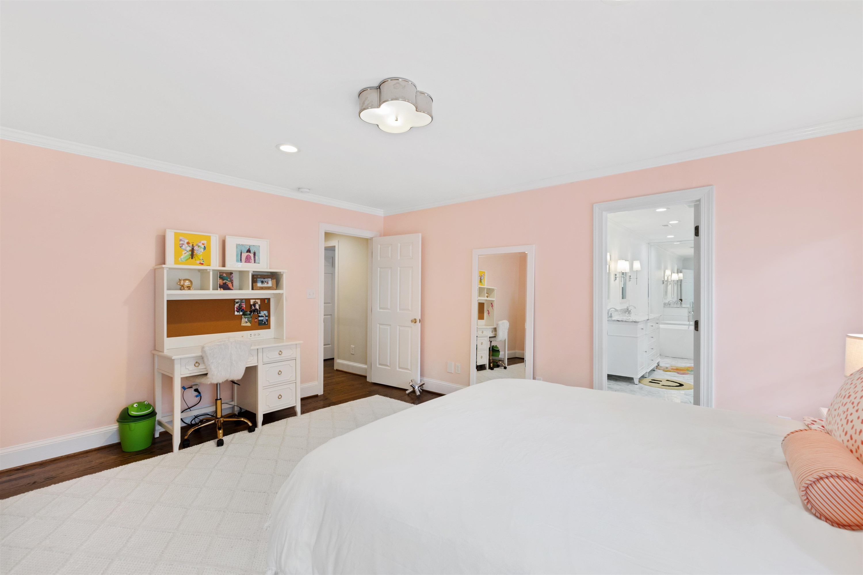 3104 White Oak Road