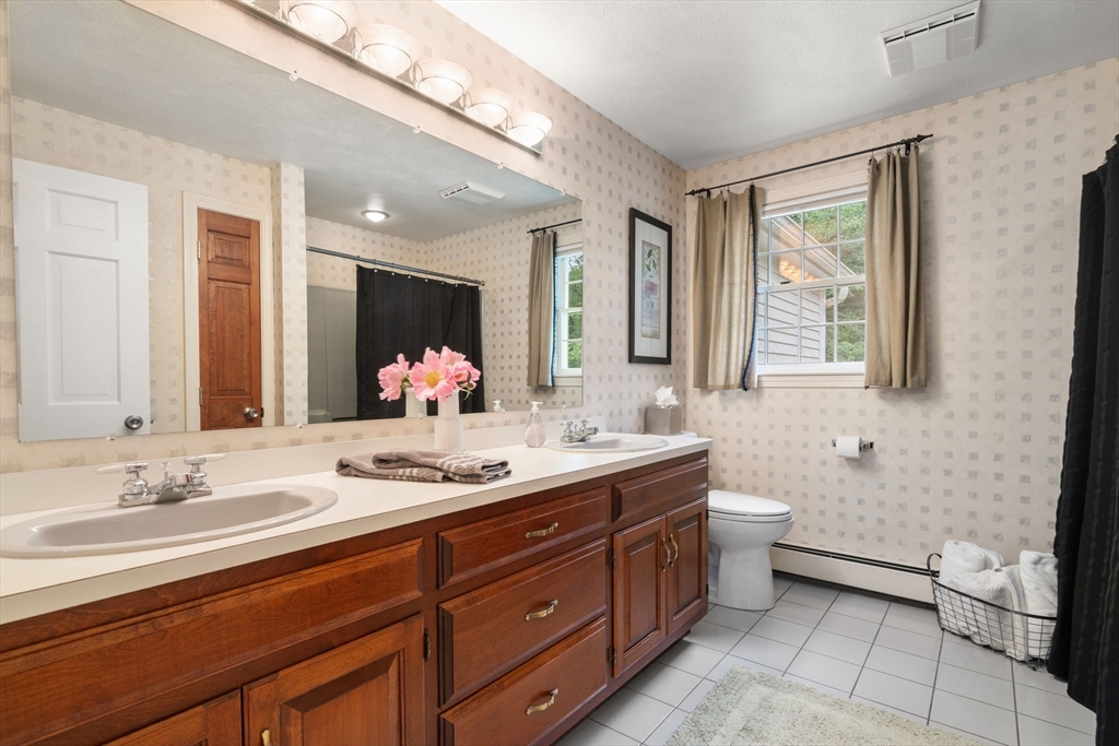 40 Bubbling Brook Road