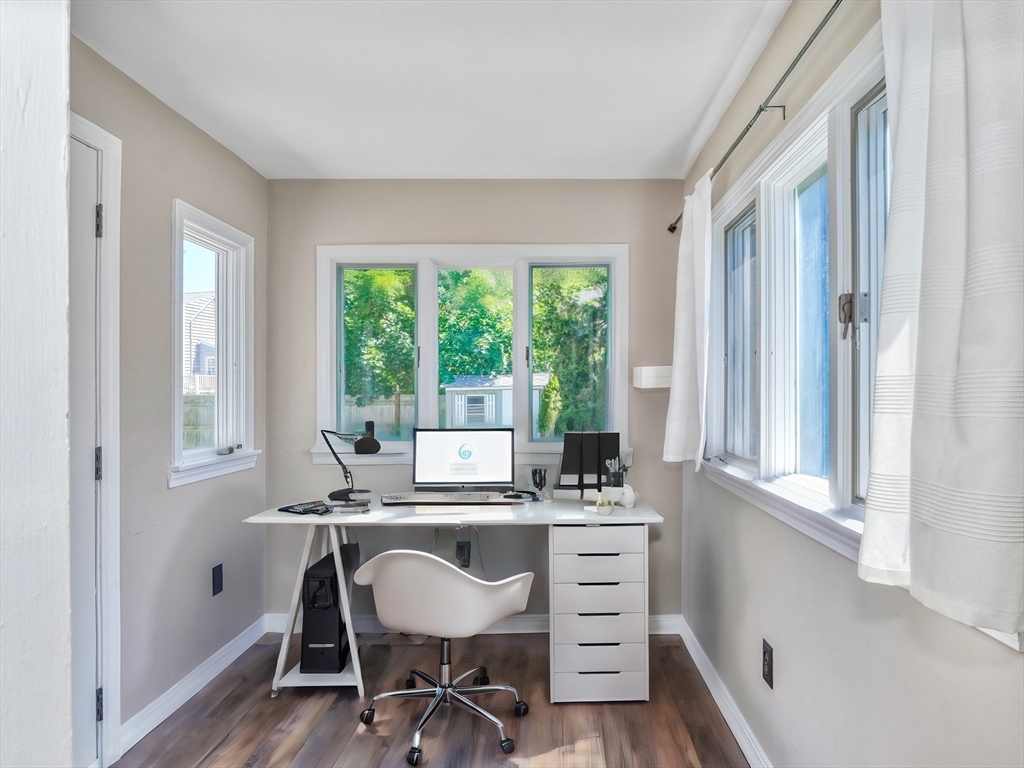 166 Lakeshore Drive