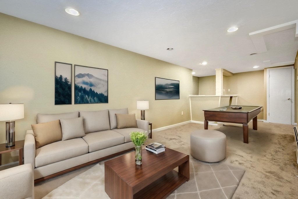 166 Lakeshore Drive