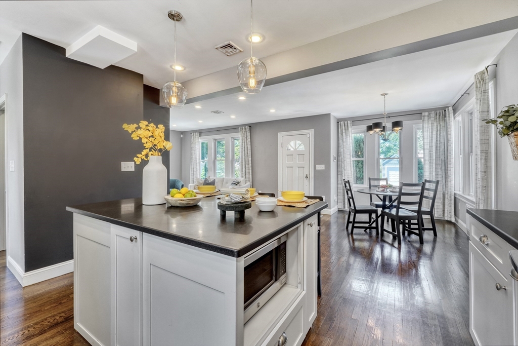 166 Lakeshore Drive