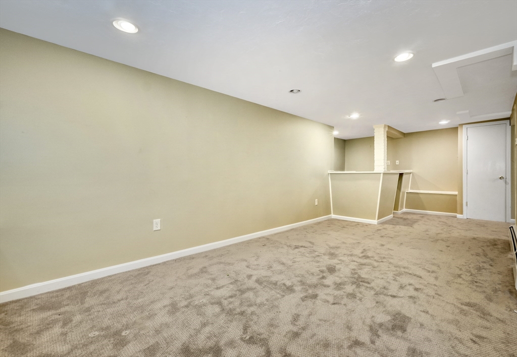 166 Lakeshore Drive
