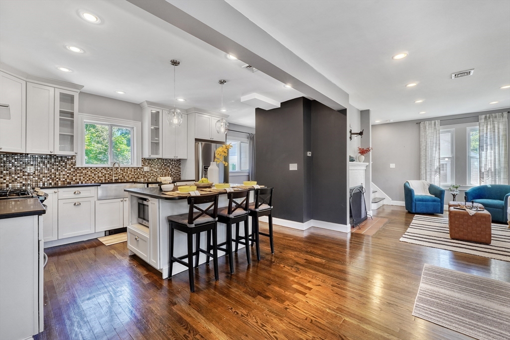 166 Lakeshore Drive