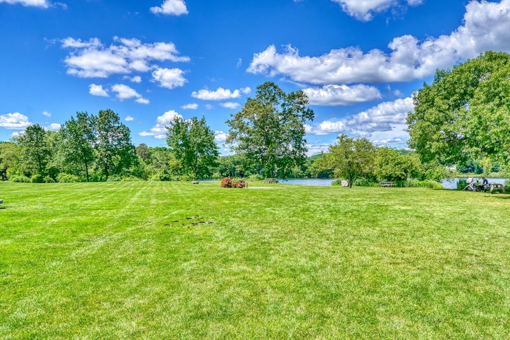 166 Lakeshore Drive
