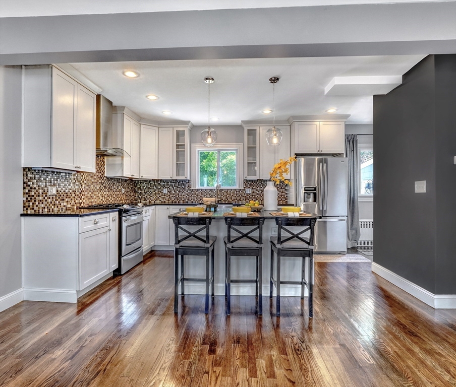 166 Lakeshore Drive
