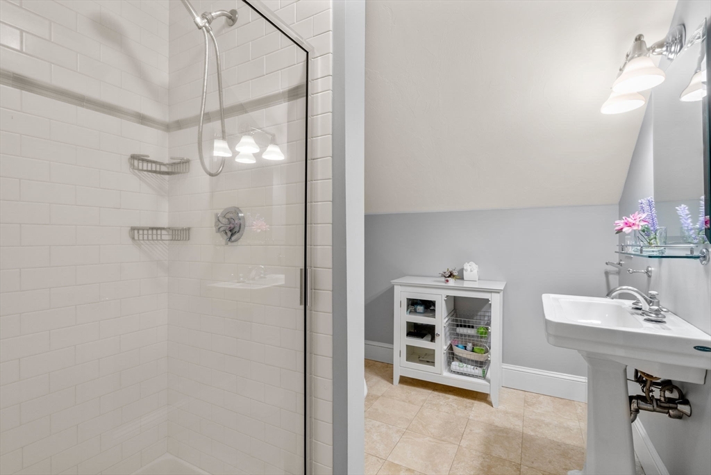 1323 High Street-Culdesac