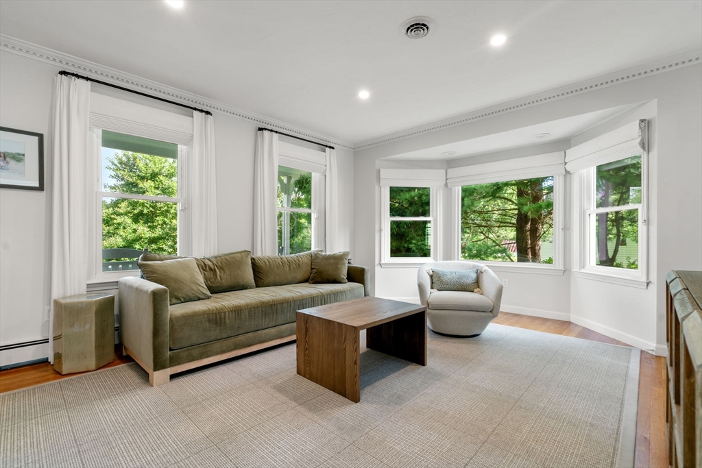 35 Wycliffe Road