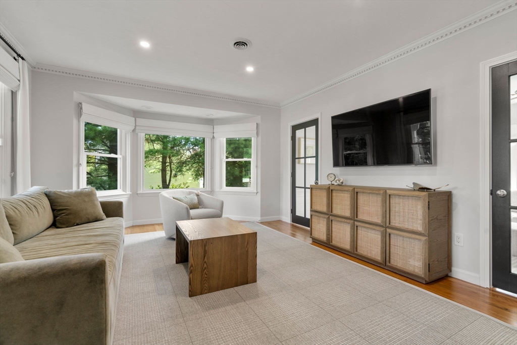 35 Wycliffe Road
