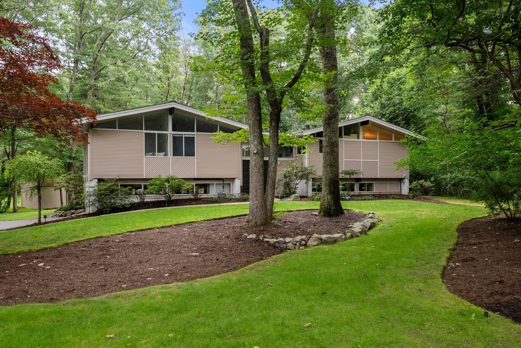 9 Indian Ridge Road
