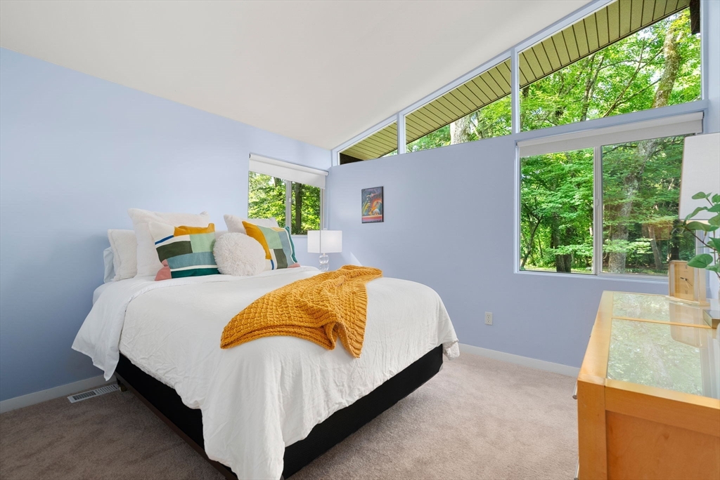 9 Indian Ridge Road