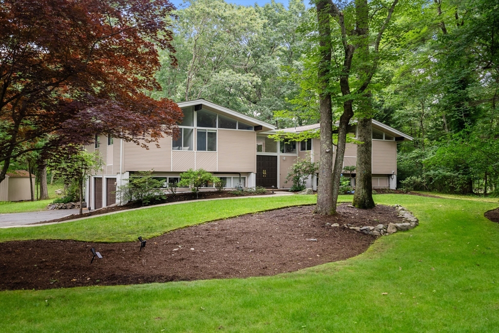9 Indian Ridge Road