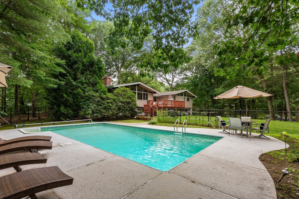 9 Indian Ridge Road