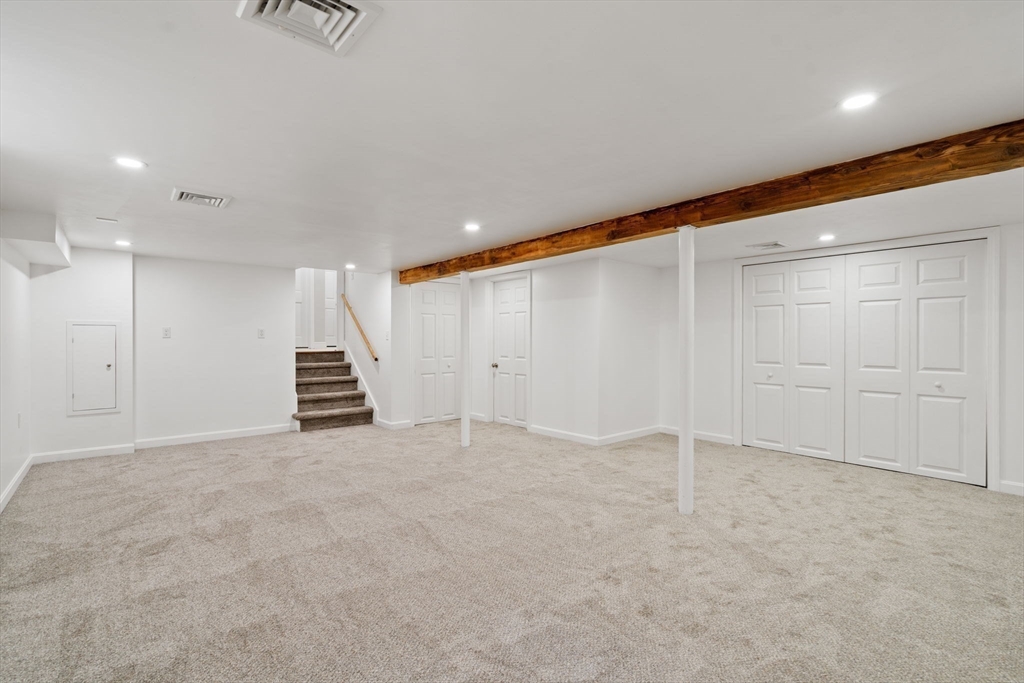 253 Oak Street