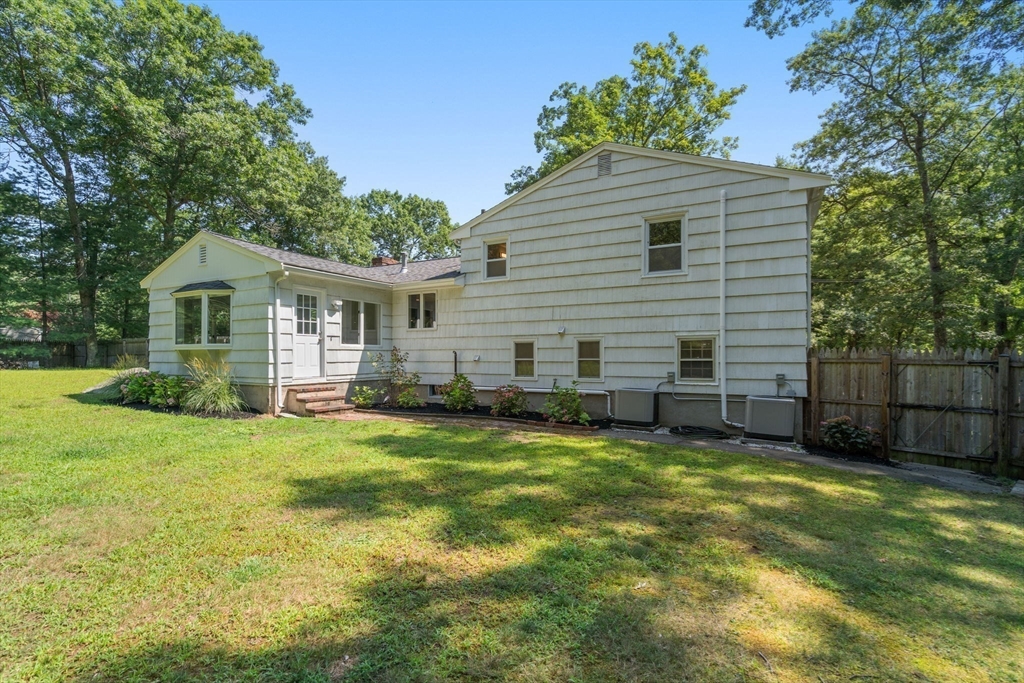 253 Oak Street