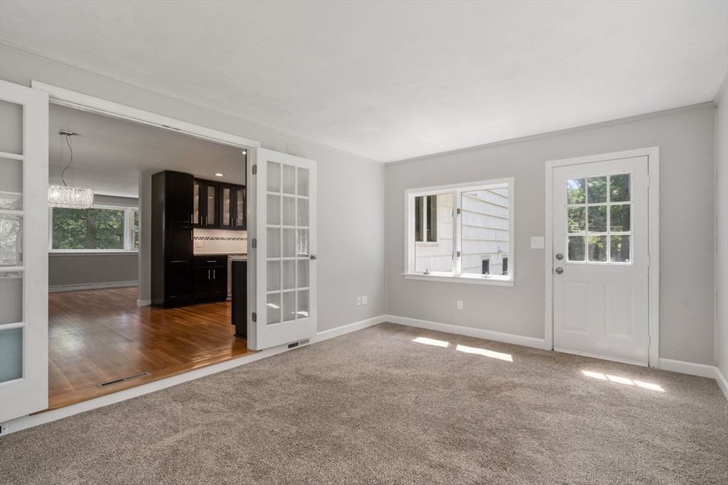253 Oak Street