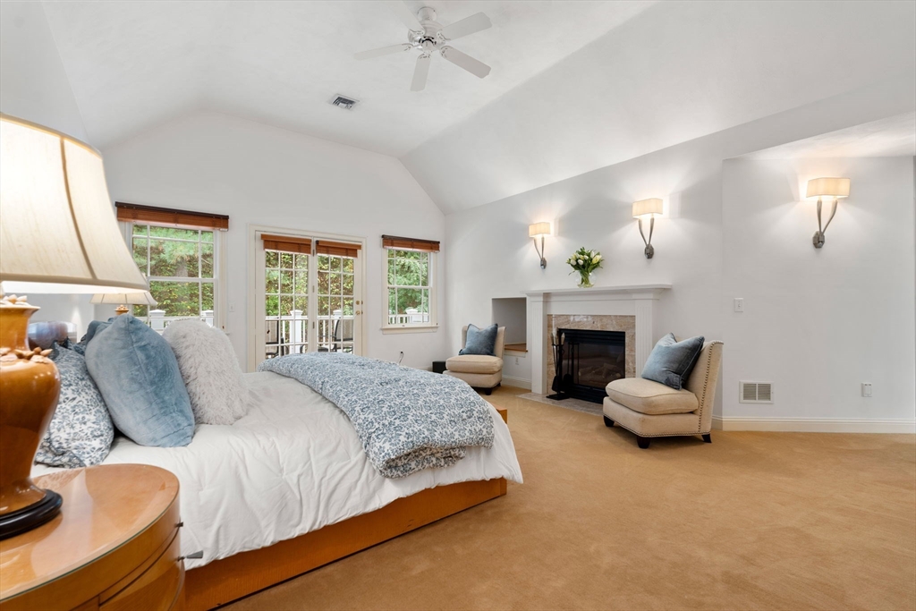 8 Stonemeadow Drive